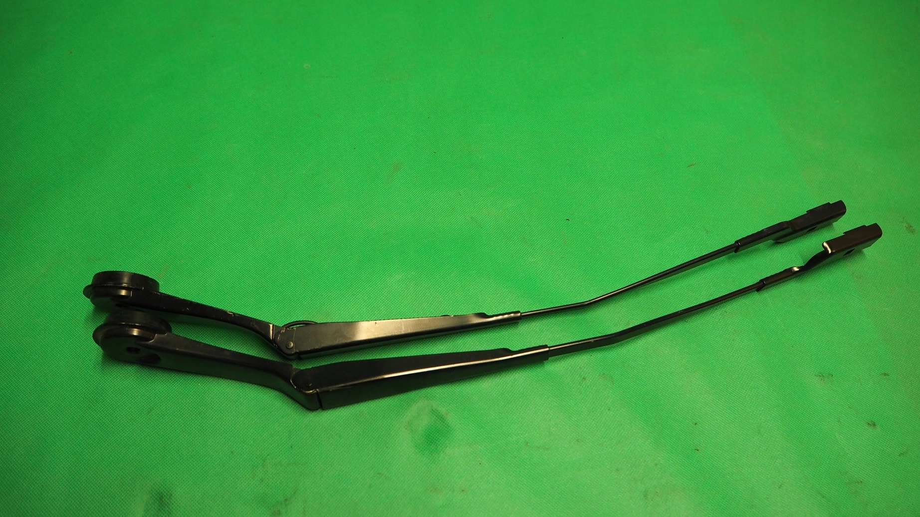 BM5117526AC BM5117526BC - Важелі склоочисника передні Ford FOCUS III MK3