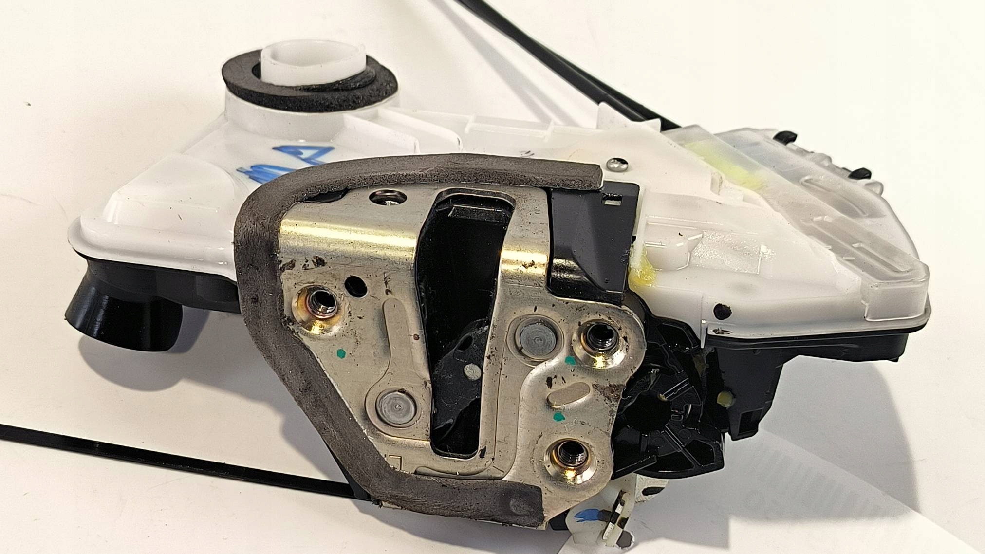 lock door left front TOYOTA COROLLA E18