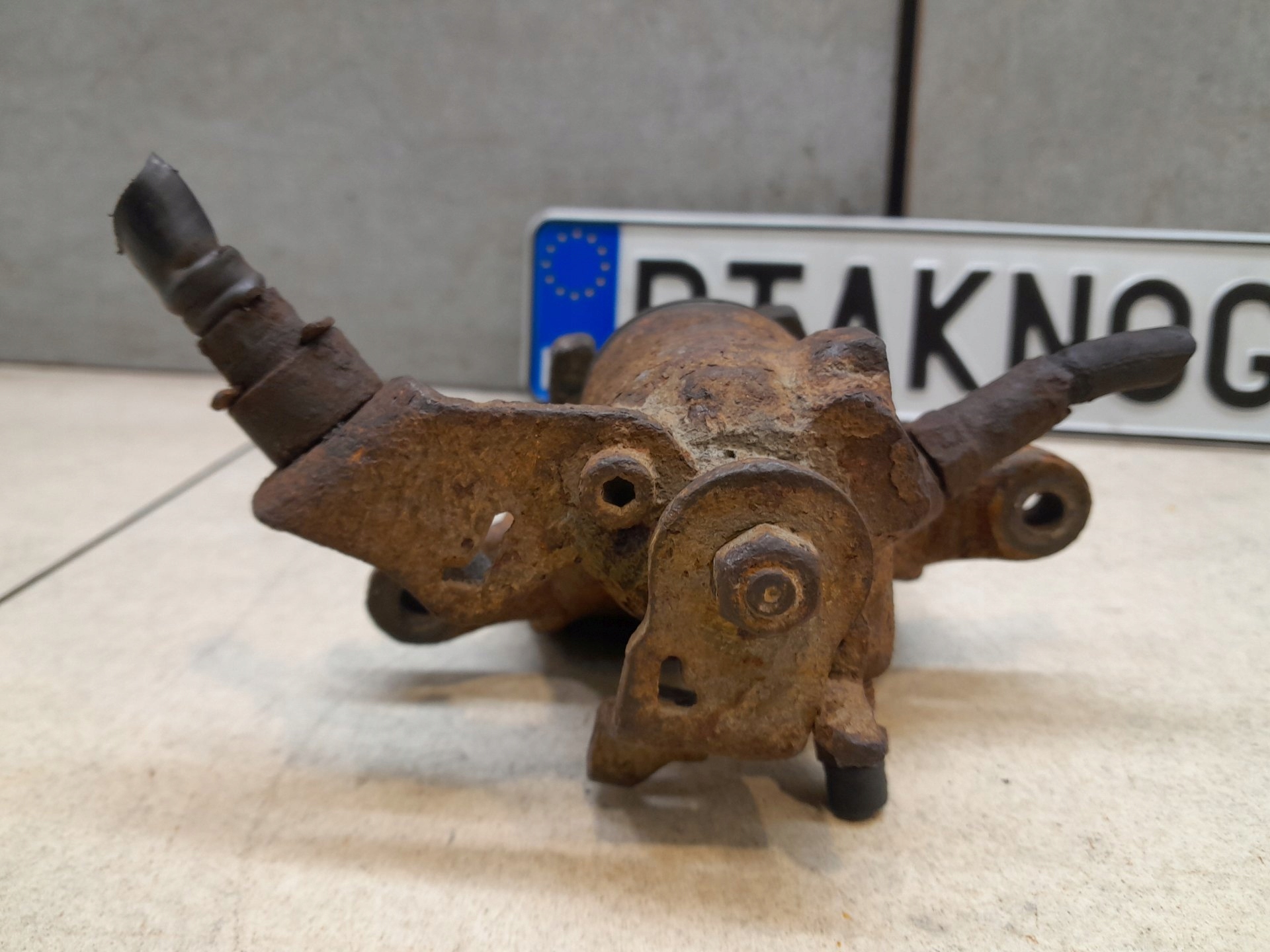 caliper brake left rear part VW PASSAT B3 2.0 8V