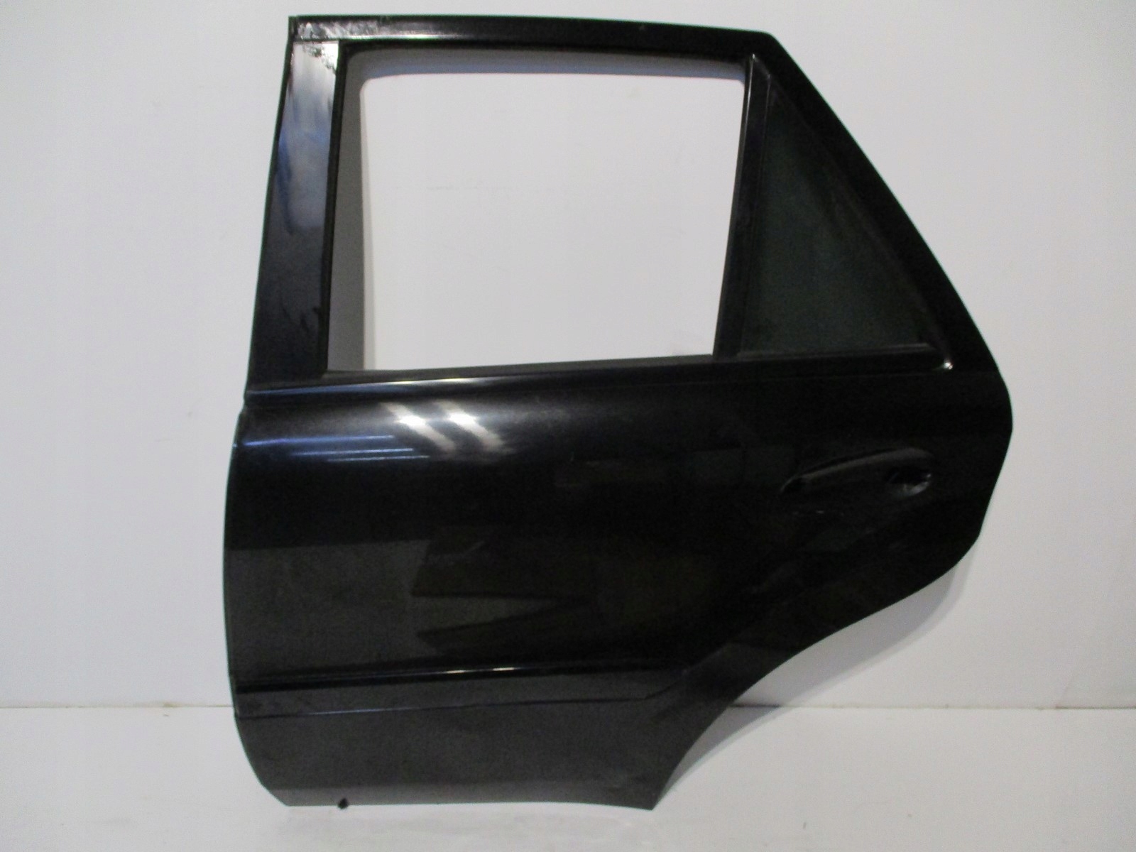 door left rear. Mercedes ML164 ML 164