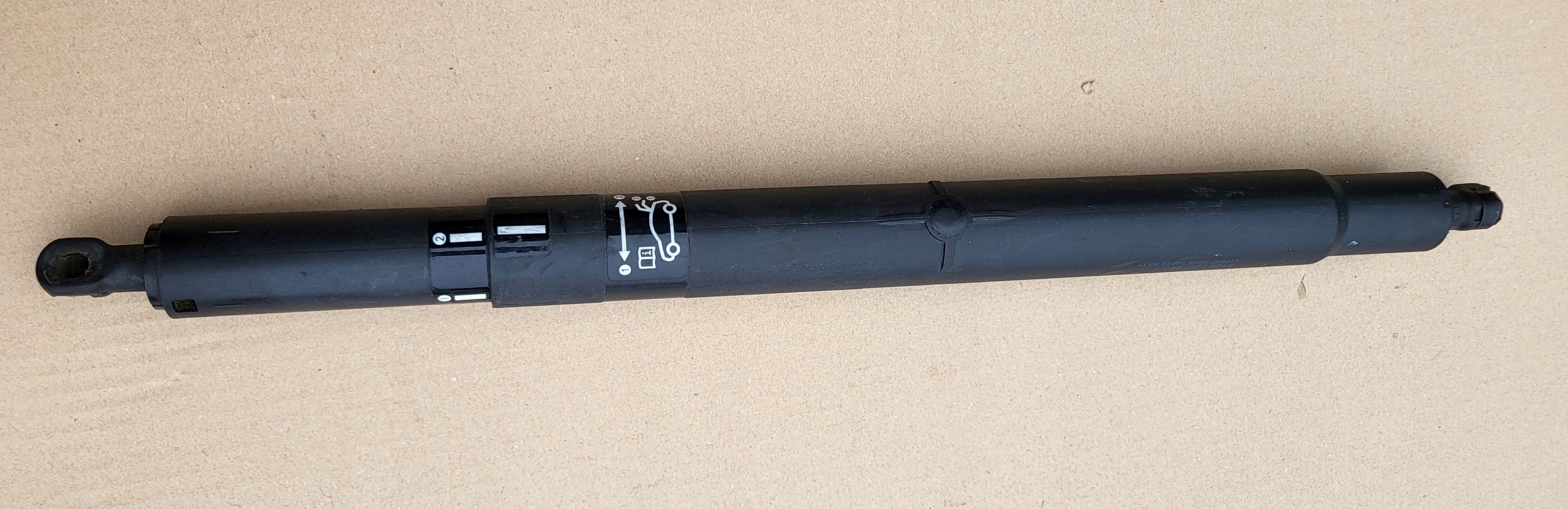 damper PNEUMATYCZNY bonnet boot right rear part BMW X6 E71 7201940 OE