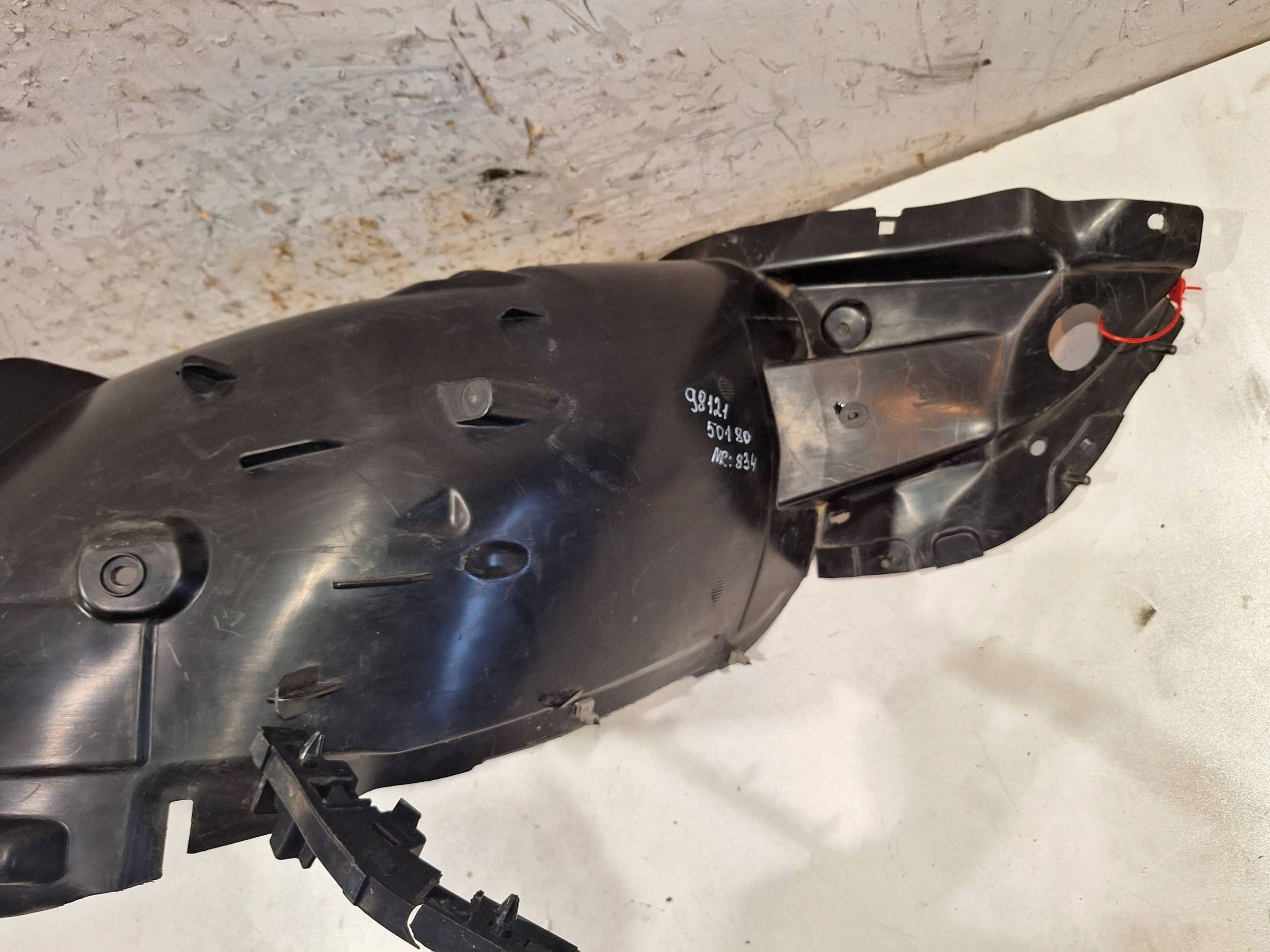 mudguard front right 9811931180 CITROEN C3 III 2016