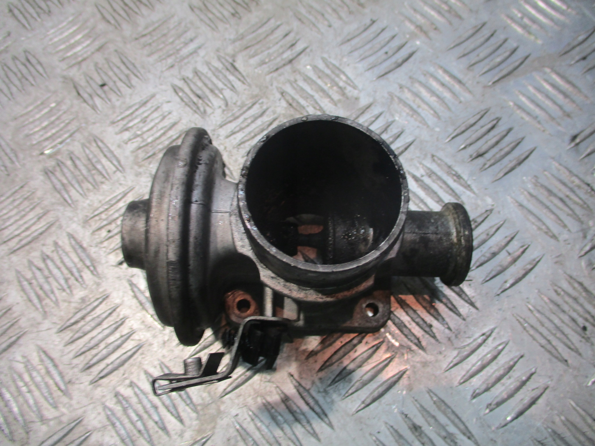 ZAWÓR TURBINY EGR BMW SERIA 3 E46 72826400