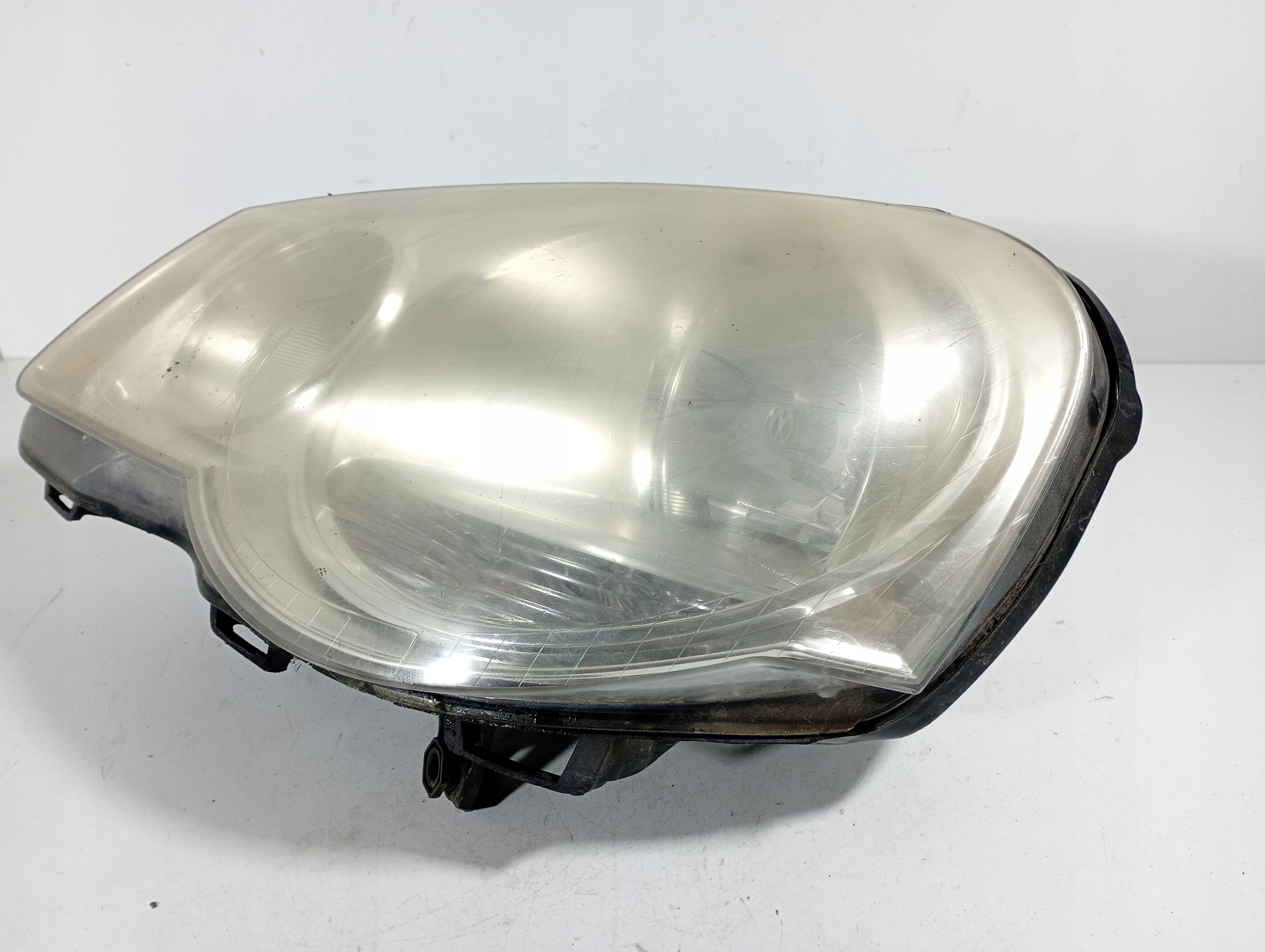 VW POLO N9 9N LIFT 06-09 REFLEKTOR left front light left front front