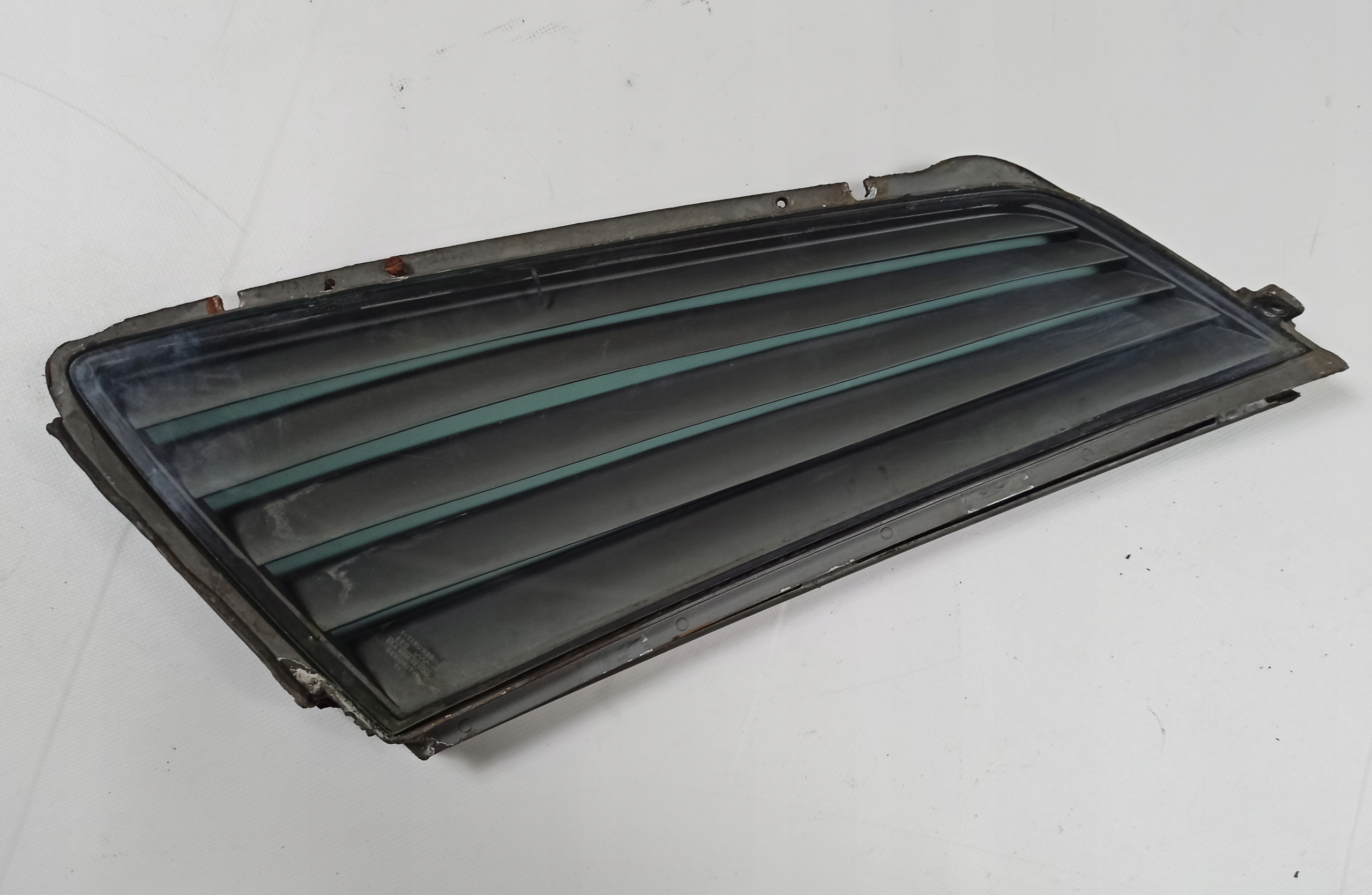 window side trojkat bodywork Mercedes SLC C107