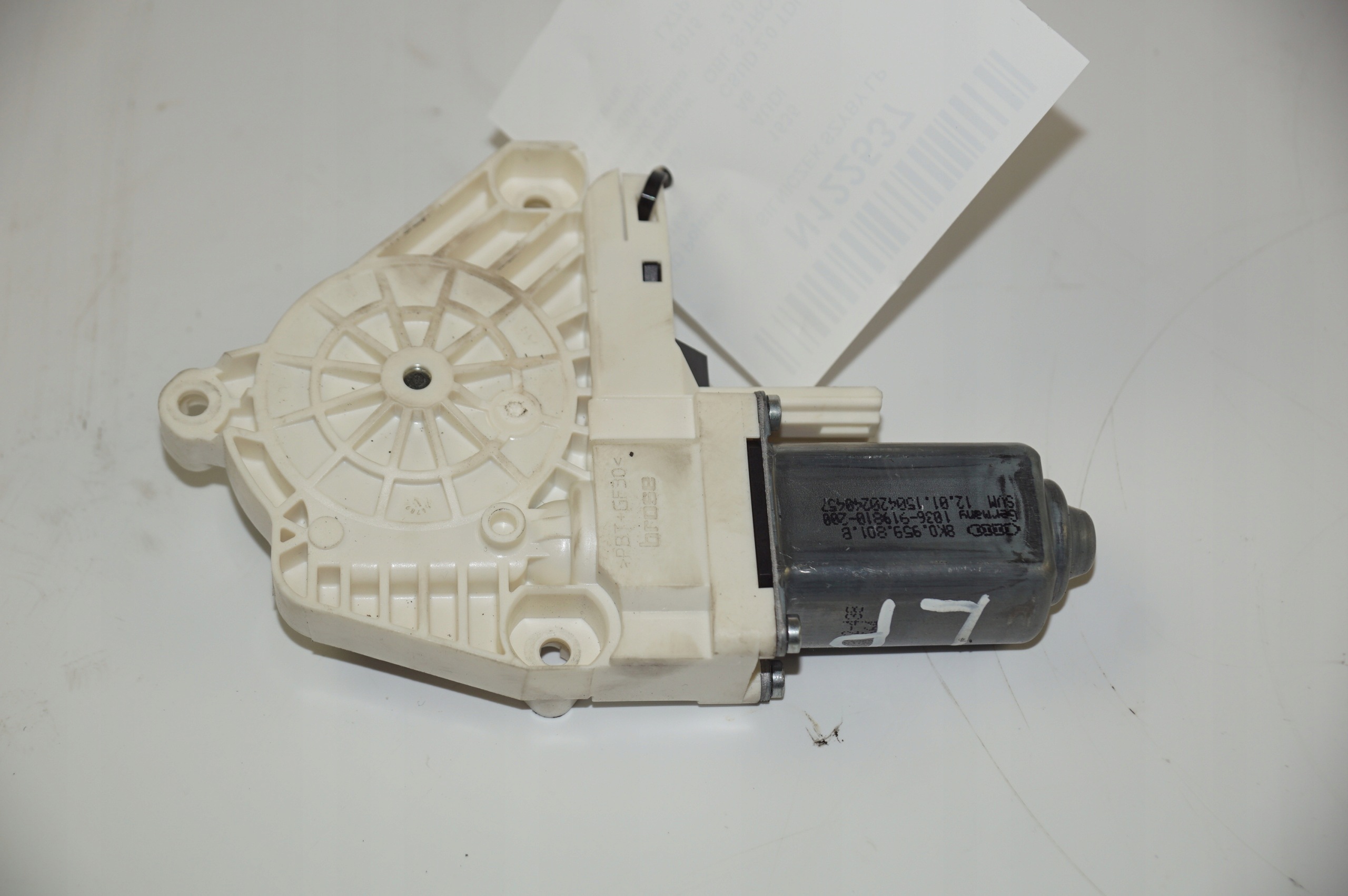 motorek okna levý předek 8K0959801B AUDI A6 C7