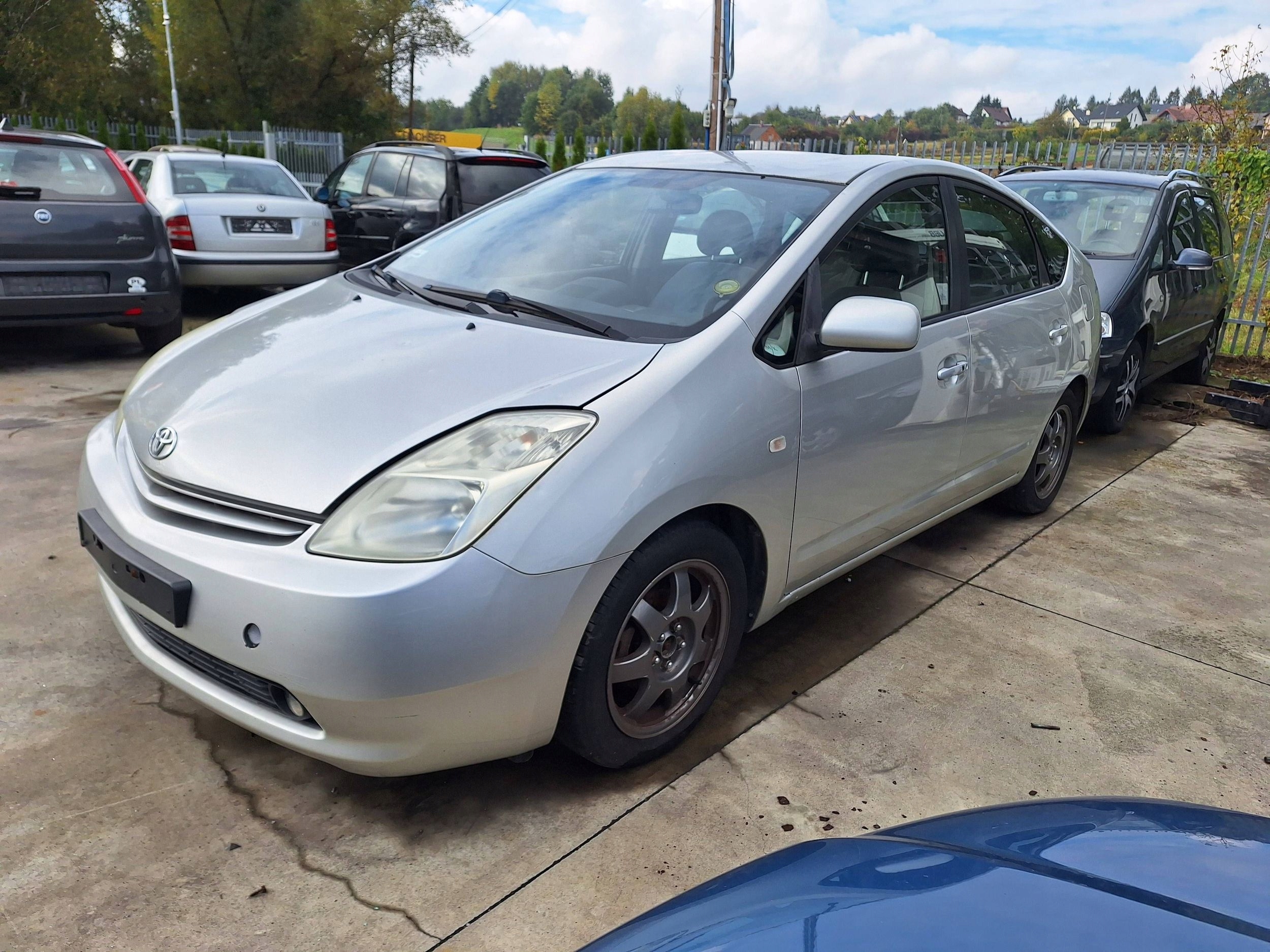 Toyota Prius 2 II W20 NHW20 silver 1CO mirror left 1C0