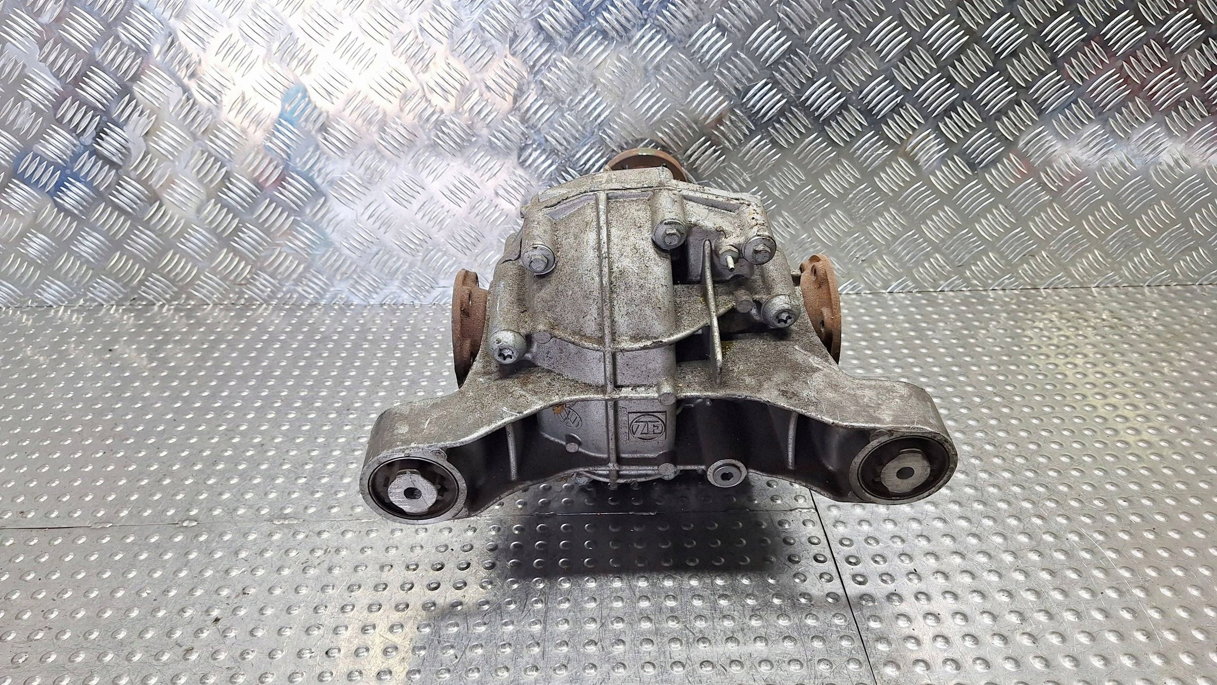 differential diff rear part HUC 0AC525015R PORSCHE CAYENNE S 7L 4.5 B