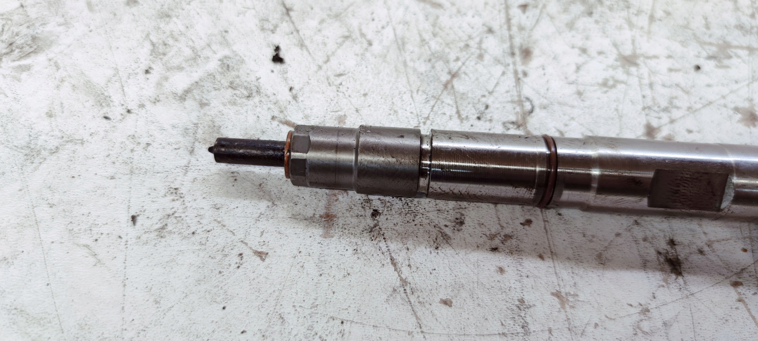 injector nozzle AUDI VW CR 2.0 TDI 04L130277AE