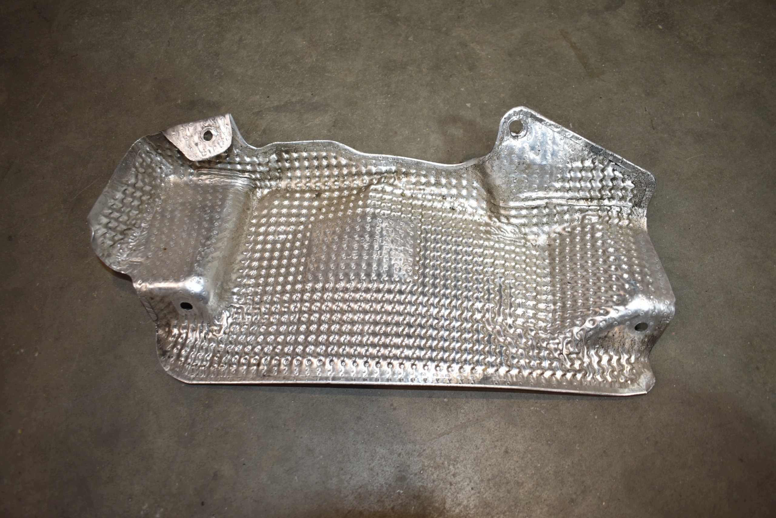 IDEALNA Blende Abdeckung TERMICZNA MERCEDES W206 1