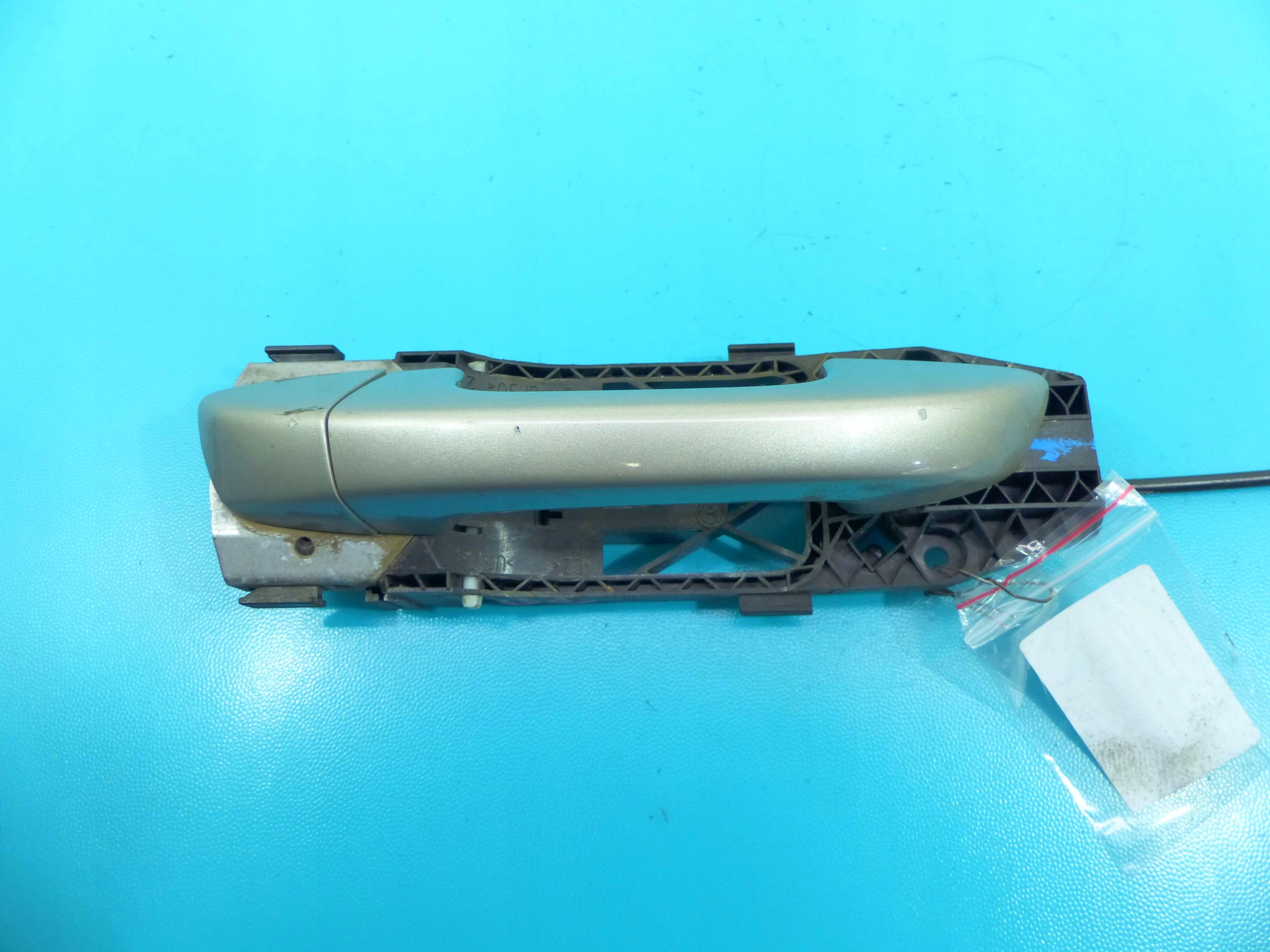 ДВЕРНАЯ РУЧКА ПЕРЕДНЯЯ ПРАВАЯ ВНЕШНЯЯ SUPERB II 9202 EU