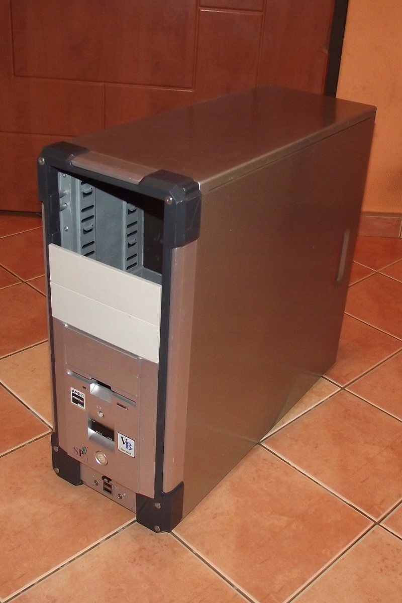 Solidna obudowa Midi Tower ATX srebrna używana w Tychy - Sklep, Opinie ...