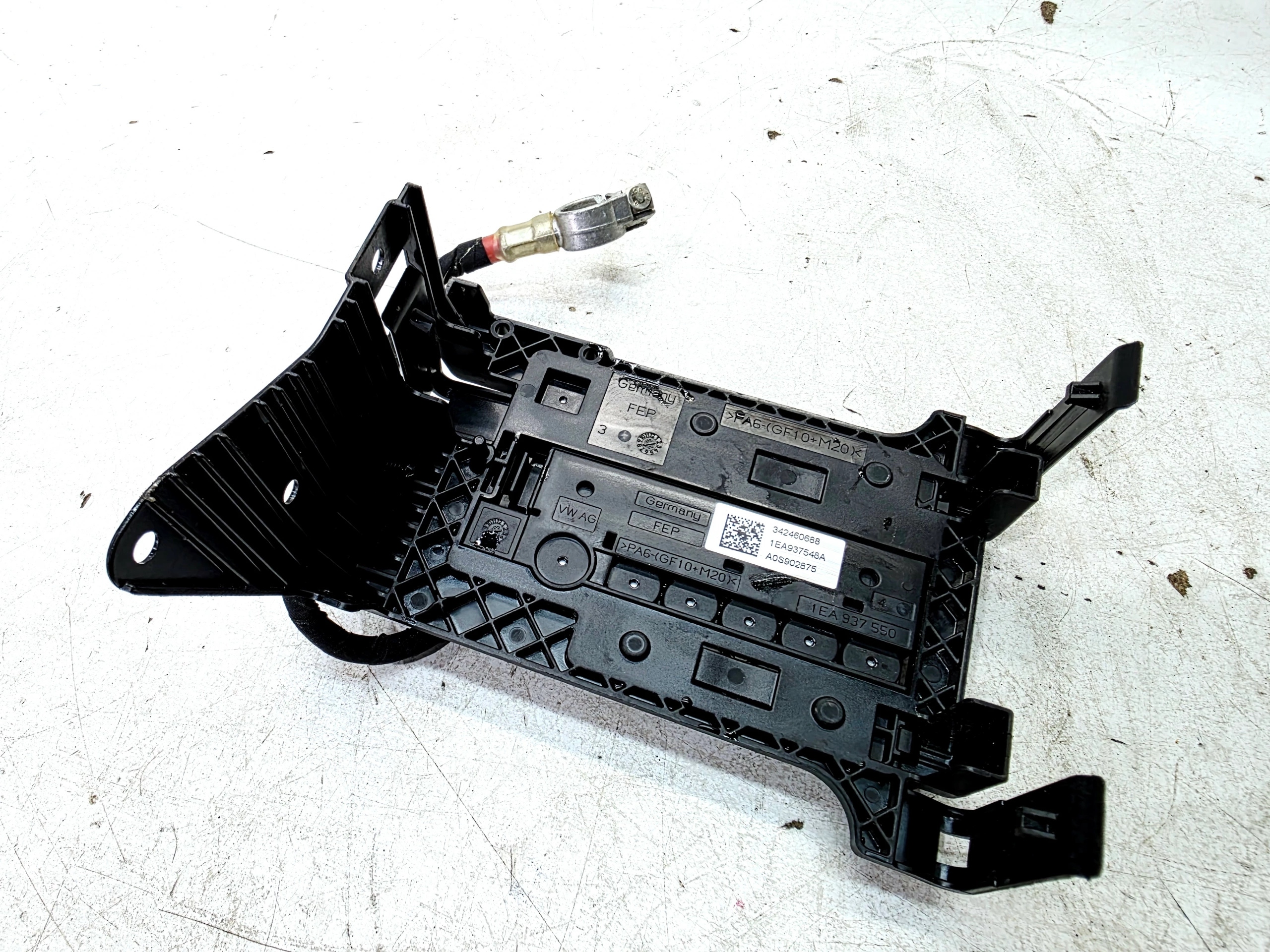 Module fusibles Borne + AUDI Q4 E-TRON 1EA937548A