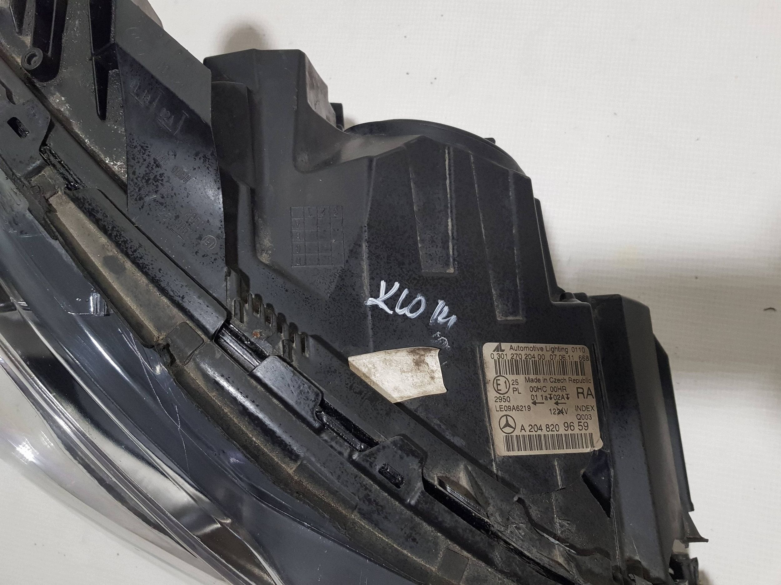 light front front right Mercedes C W204 LIFT ANGLIK 2048209659