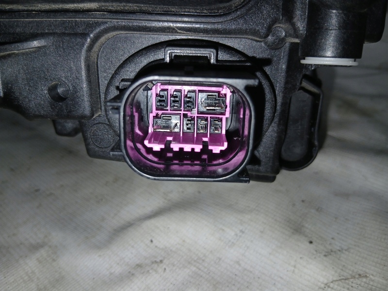 Licht vorne links AUDI A4 B9 8W0941033D