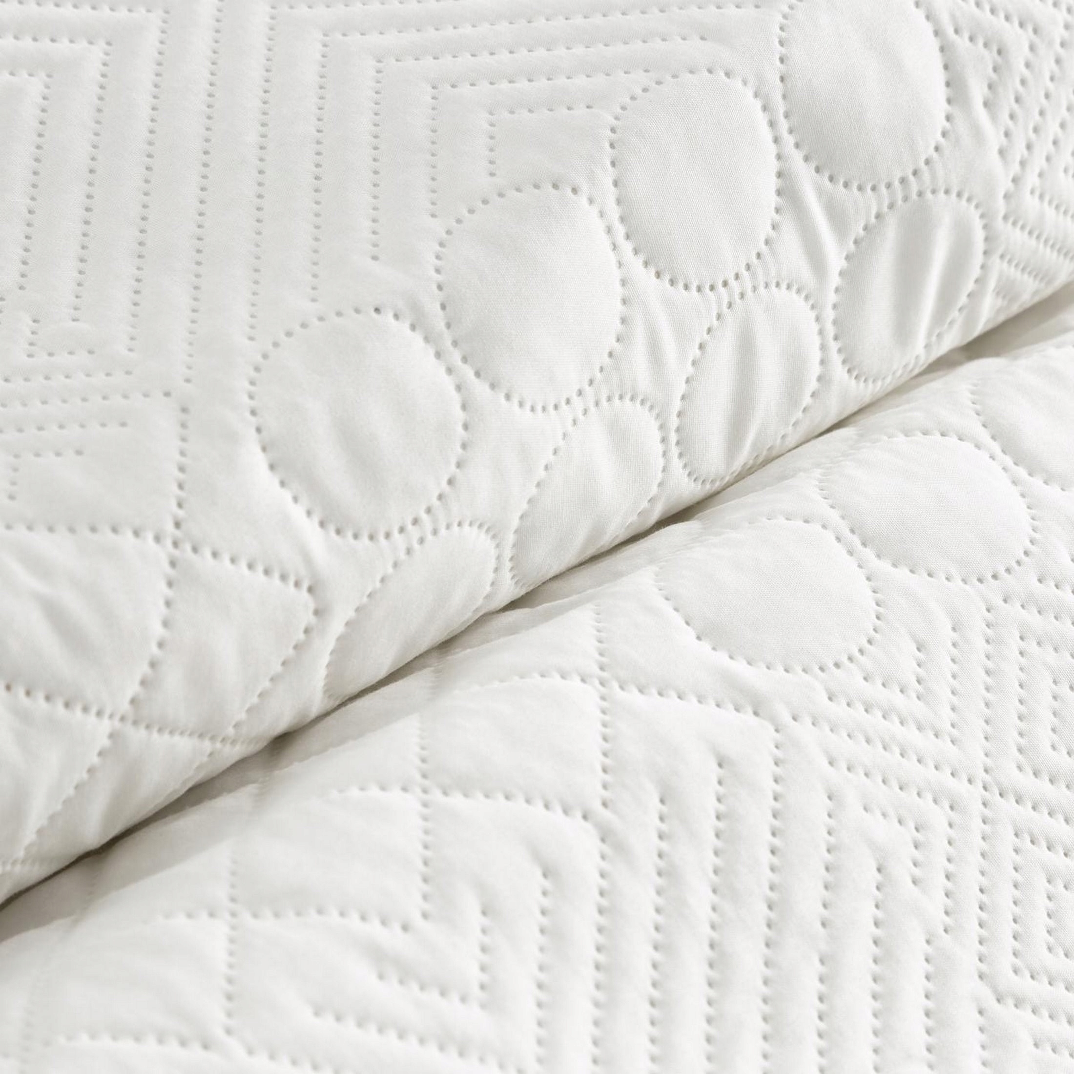 Přehoz na postel BONI/5 170x210 bílý patchwork hrubý prošívaná pléd