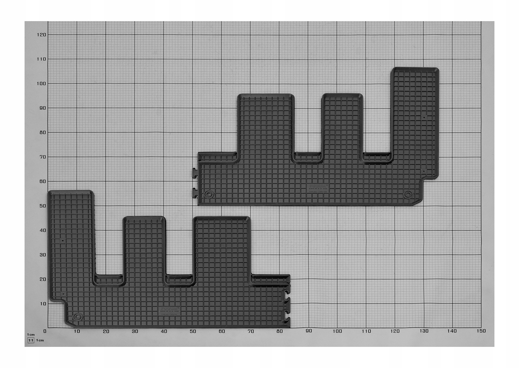 Zestaw dywaników do FORD Tourneo Custom od 2018 Automat | 8/9 miejsca Numer katalogowy producenta 904925904796904802408102