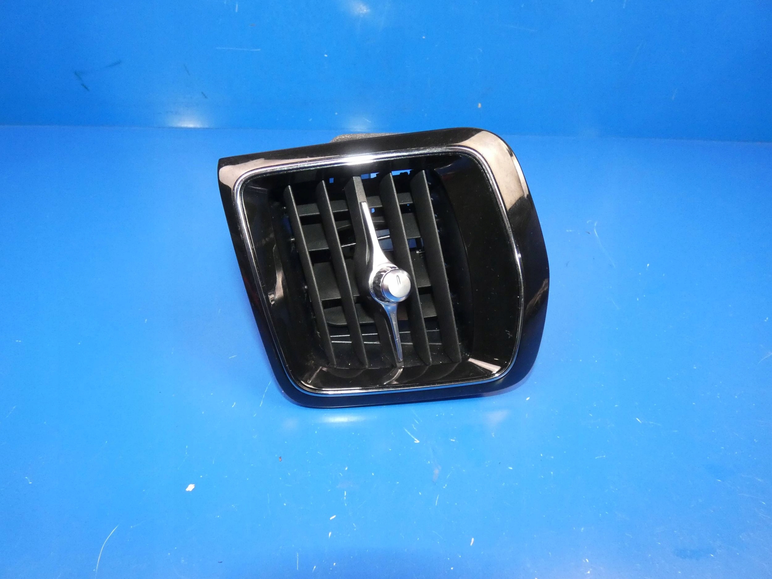 VOLVO V60 II S60 III 18- grid air conditioning devices left left front