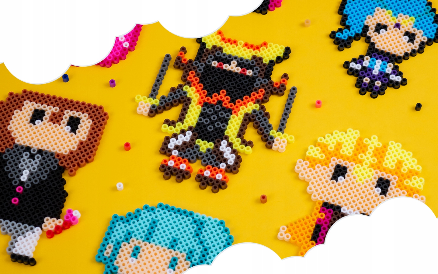 Książka 300 WZORÓW do Koralików do Prasowania Pasuje 1:1 do La Manuli Materiał papier