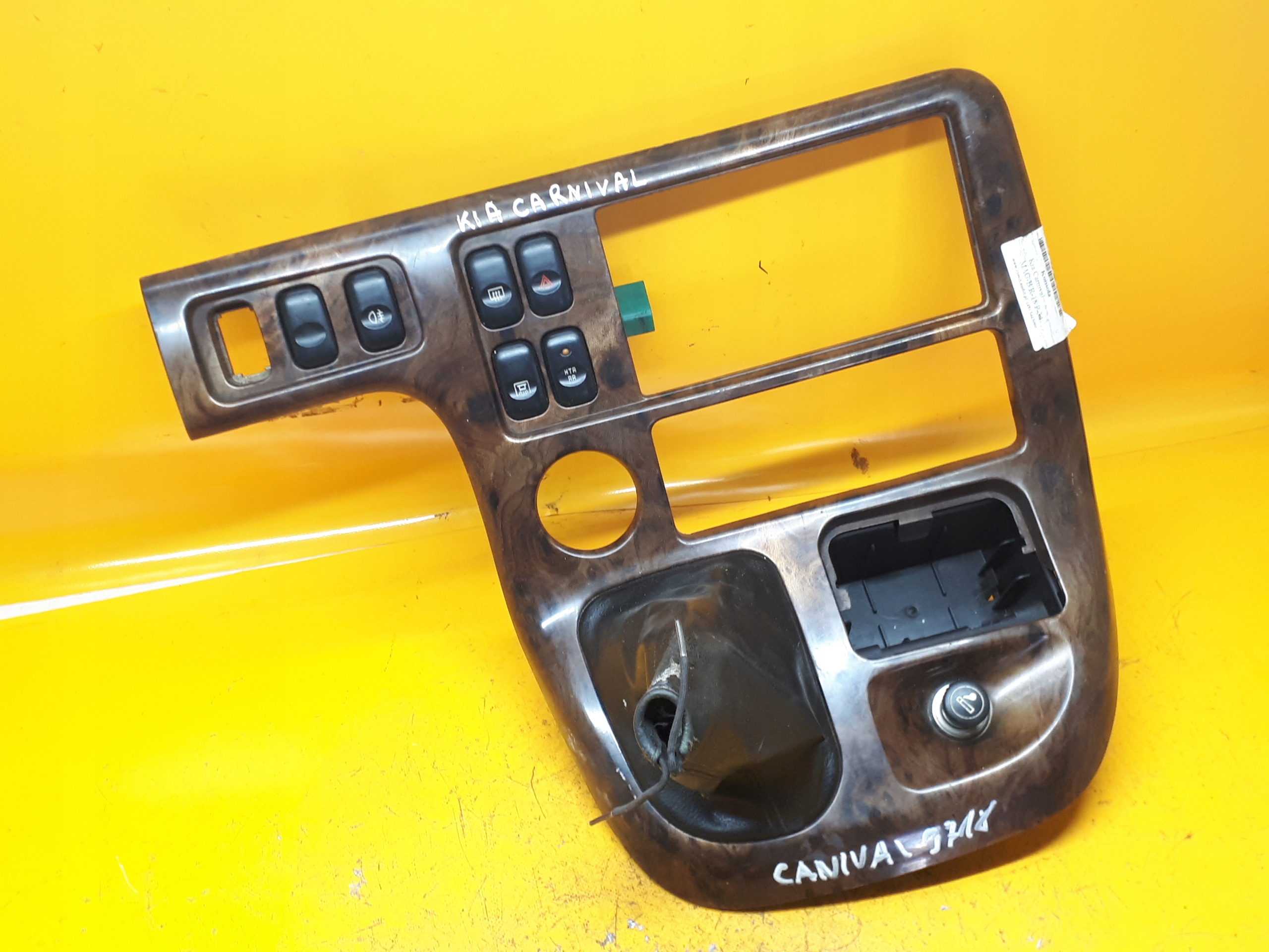 ПАНЕЛЬ РАМКА КОНСОЛИ KIA CARNIVAL И 99-06r