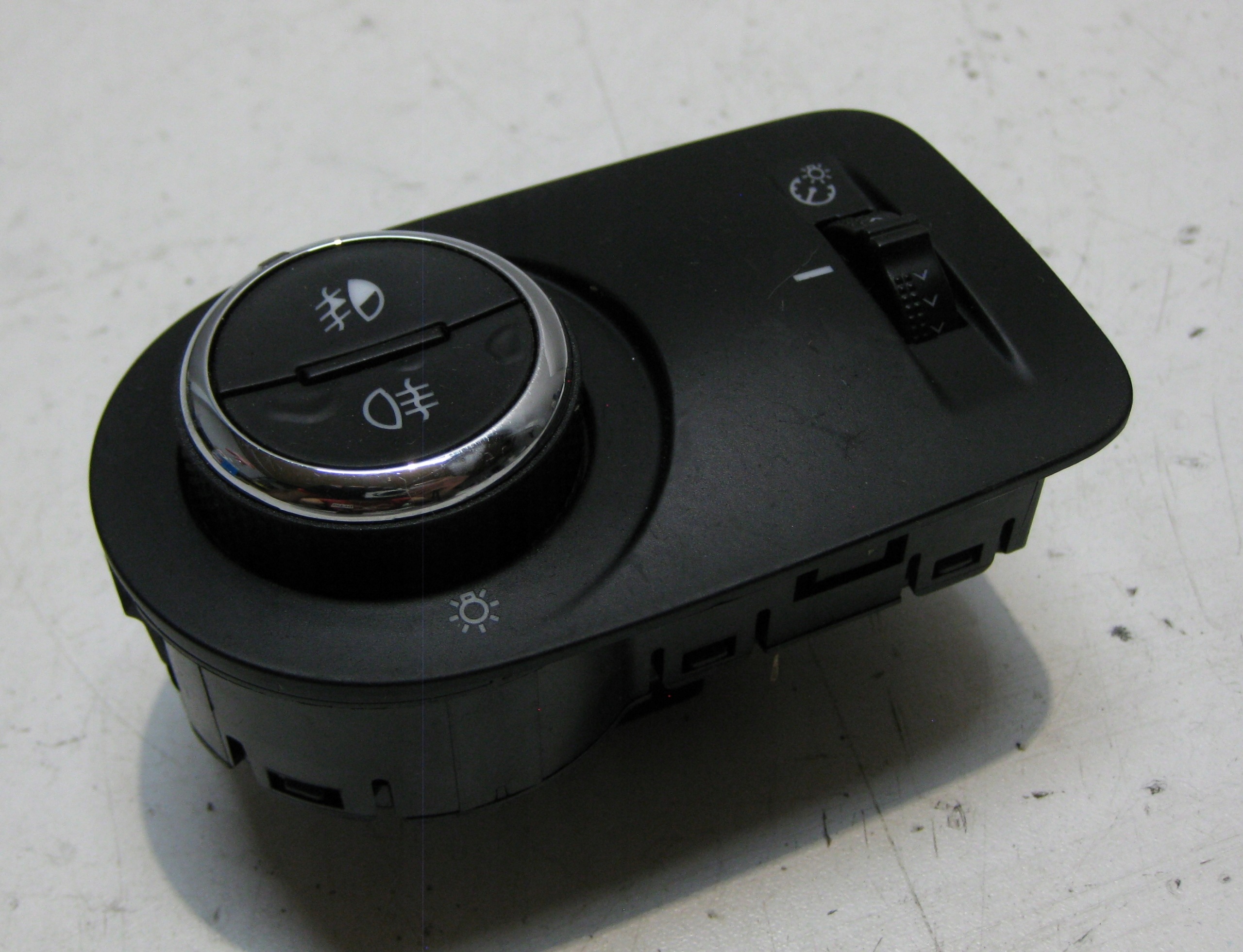 OPEL ASTRA K V KOMBI switch light switch 39050760