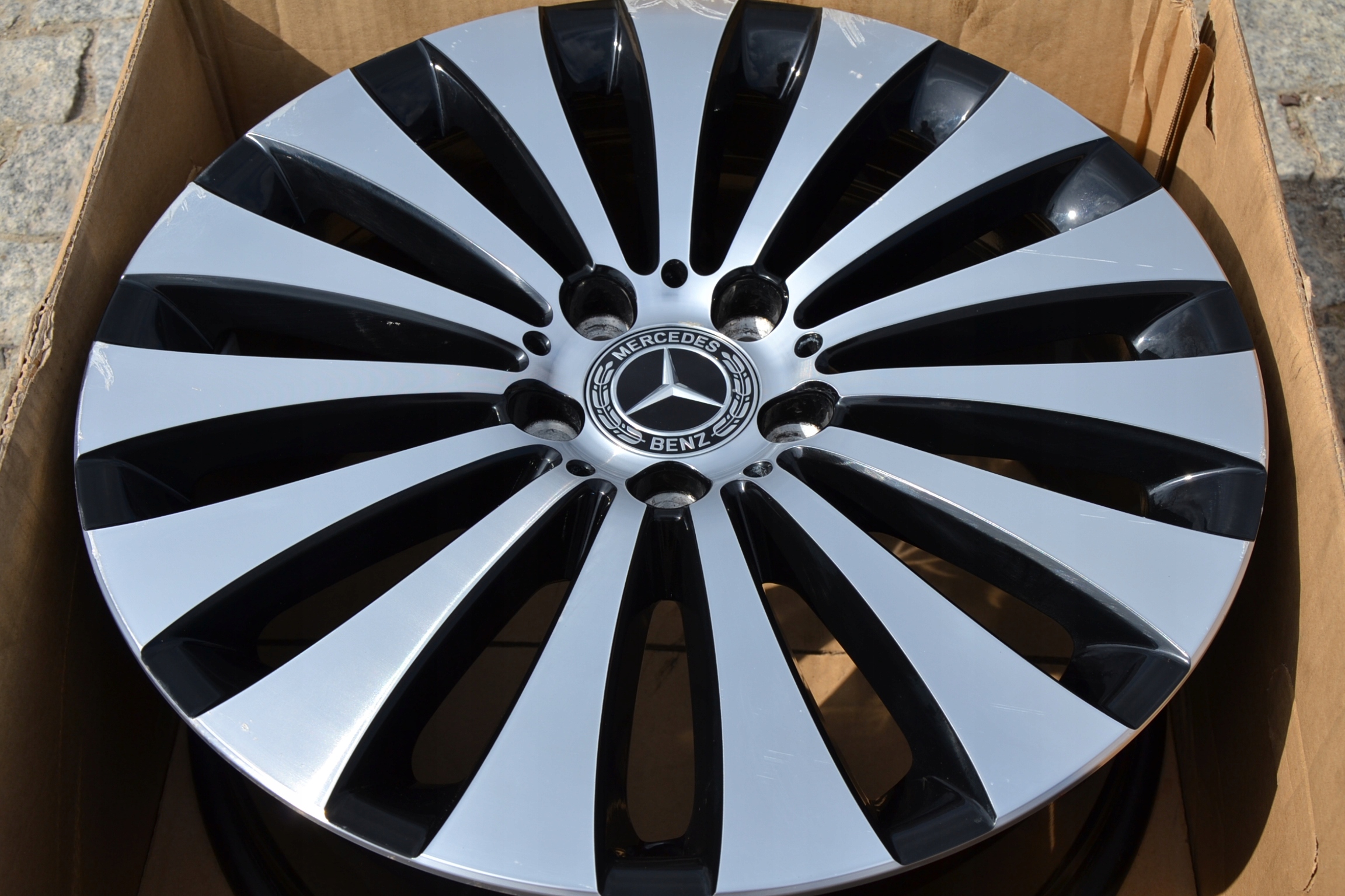 Mercedes E Klasa W213 A2134011500 PROSTA ORYGINAŁ Model W213