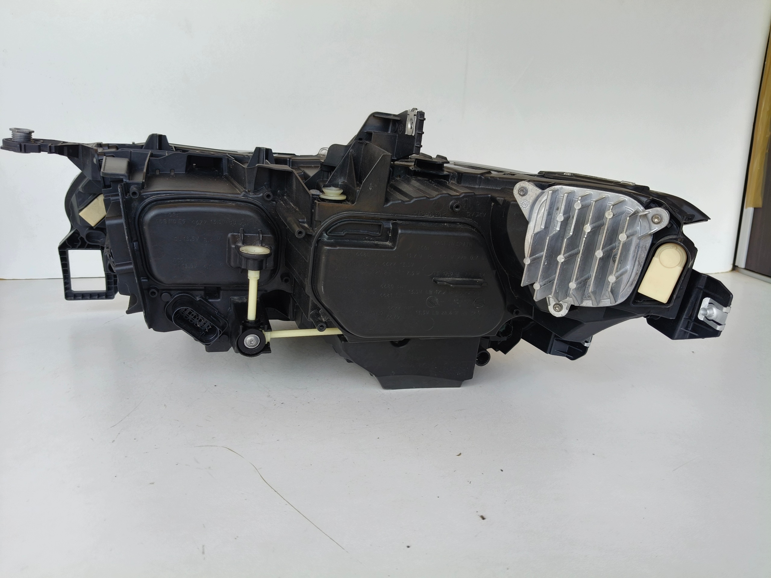 light right REFLEKTOR VW ID7 14A LED