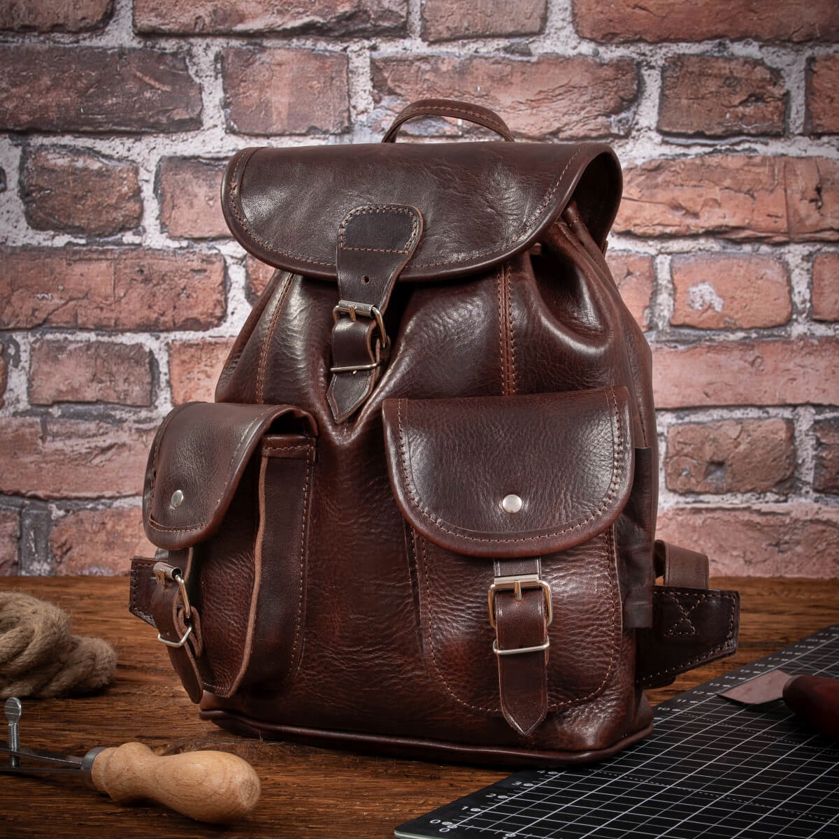 Batoh Kožený Malý Dámský s Kapsami Tmavě Hnědý Belveder BR21