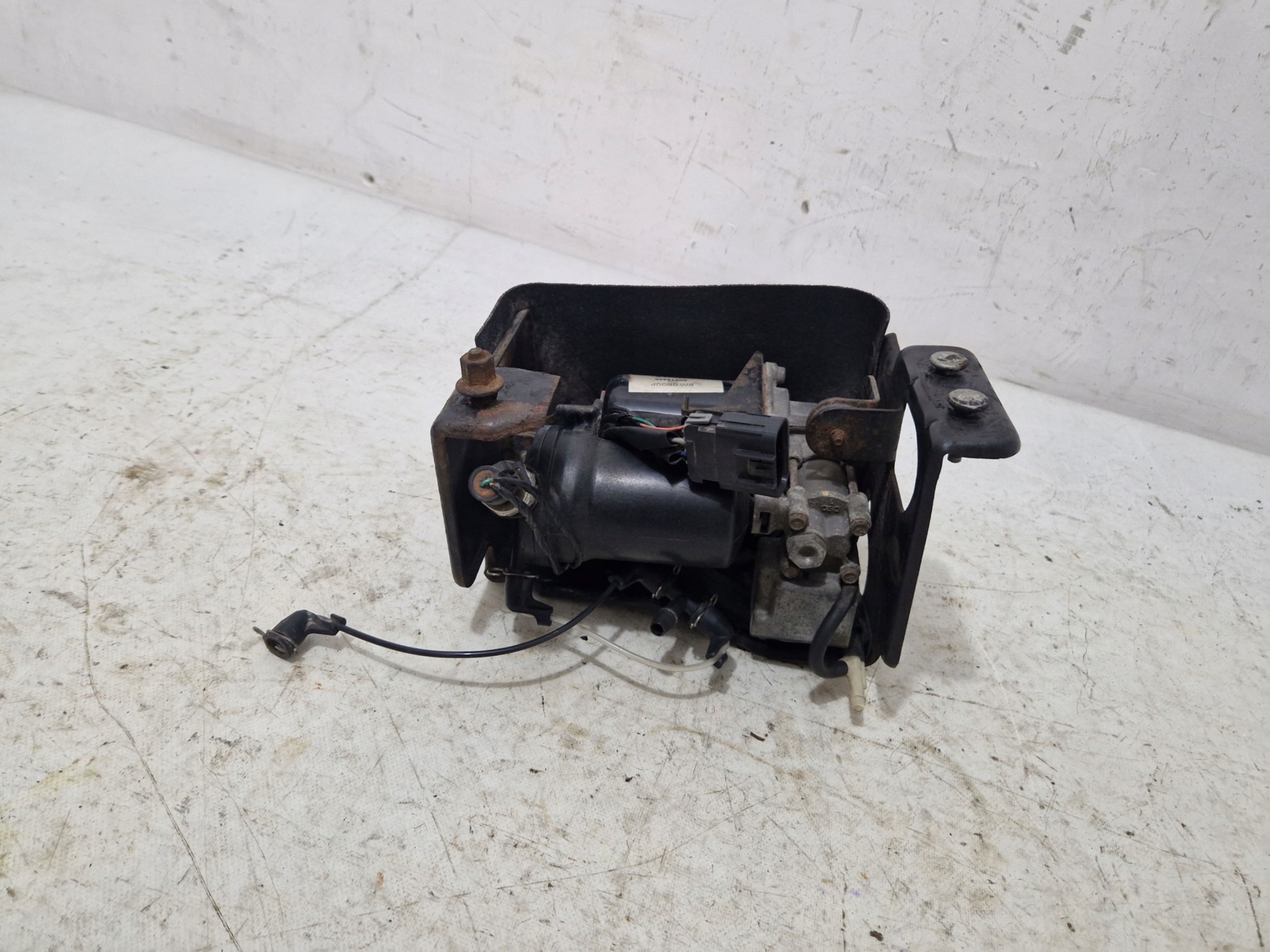 CADILLAC ESCALADE IV 15- 6.2 V8 compressor; springing GM 20919456