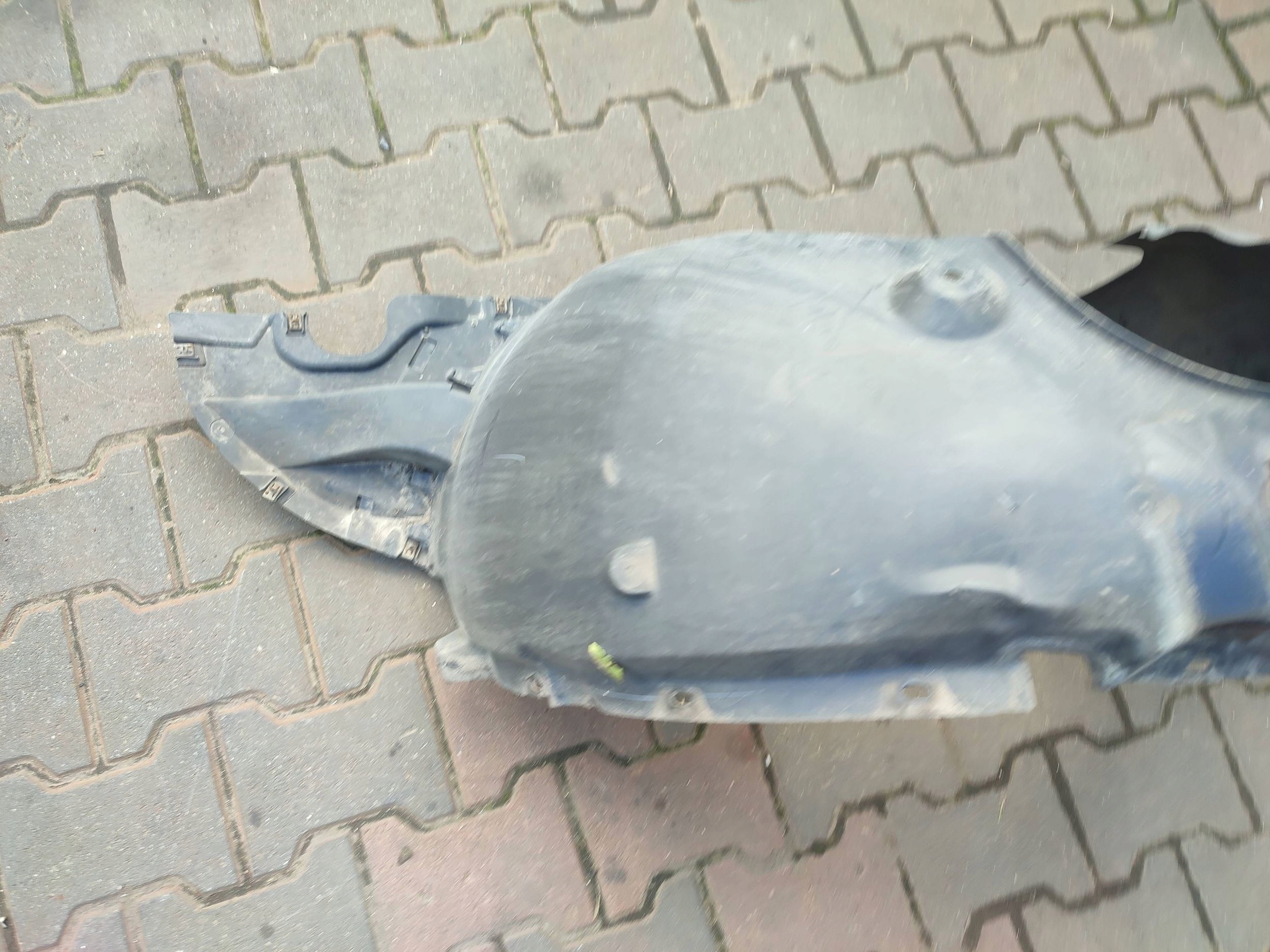 Seat Arona 2019 front left mudguard front