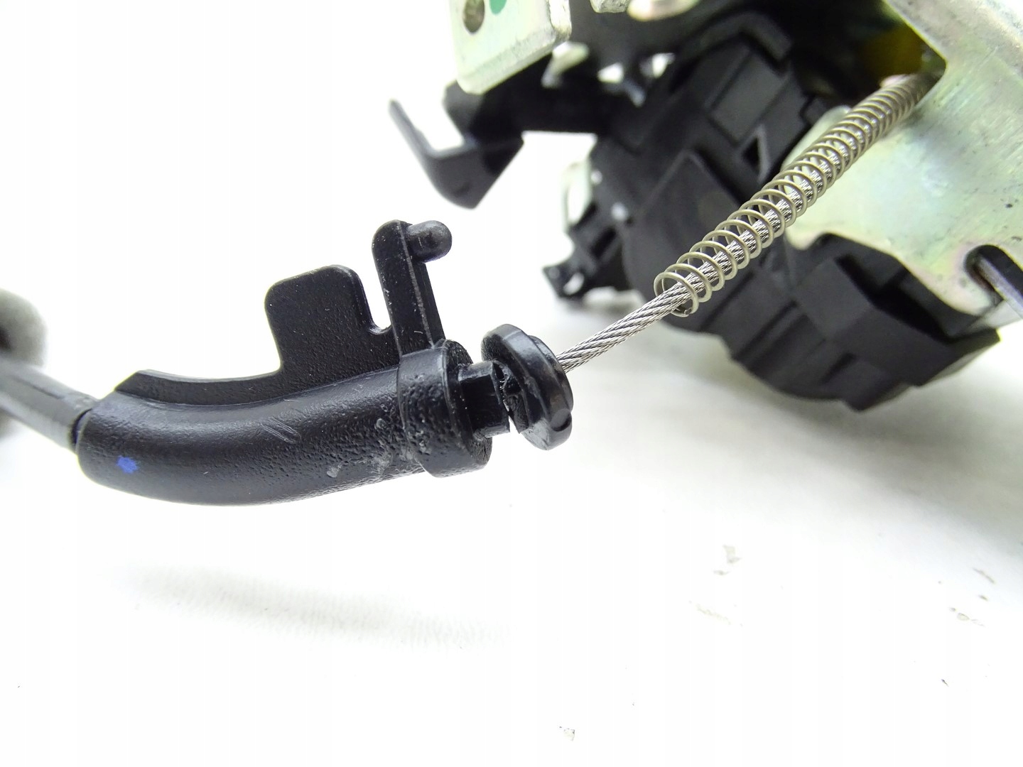 lock bonnet boot DOCIAG AUDI A4 B9 8W 4M0827506B