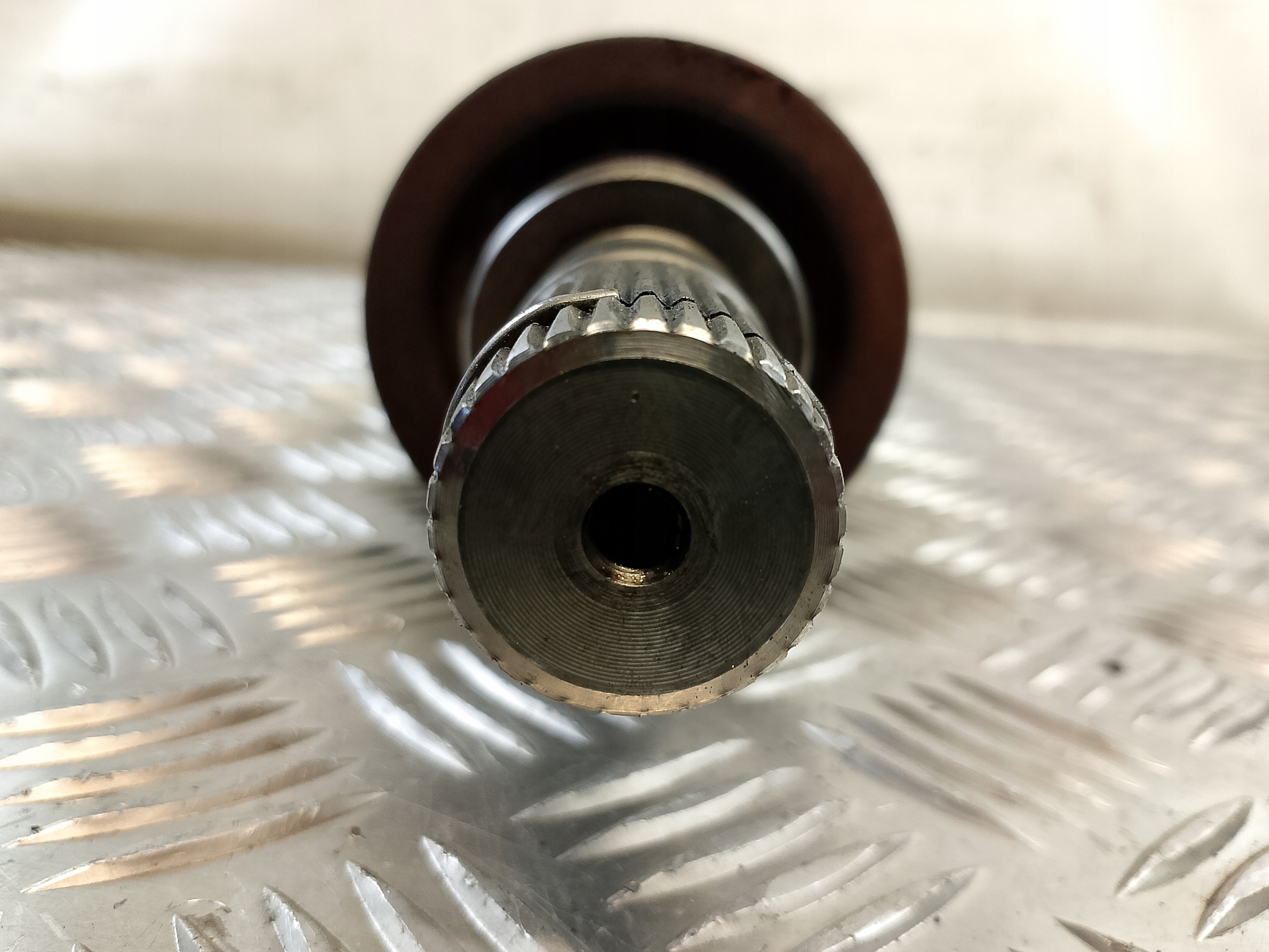 semi-axis left short. MAZDA 6 and GG 2.0 D