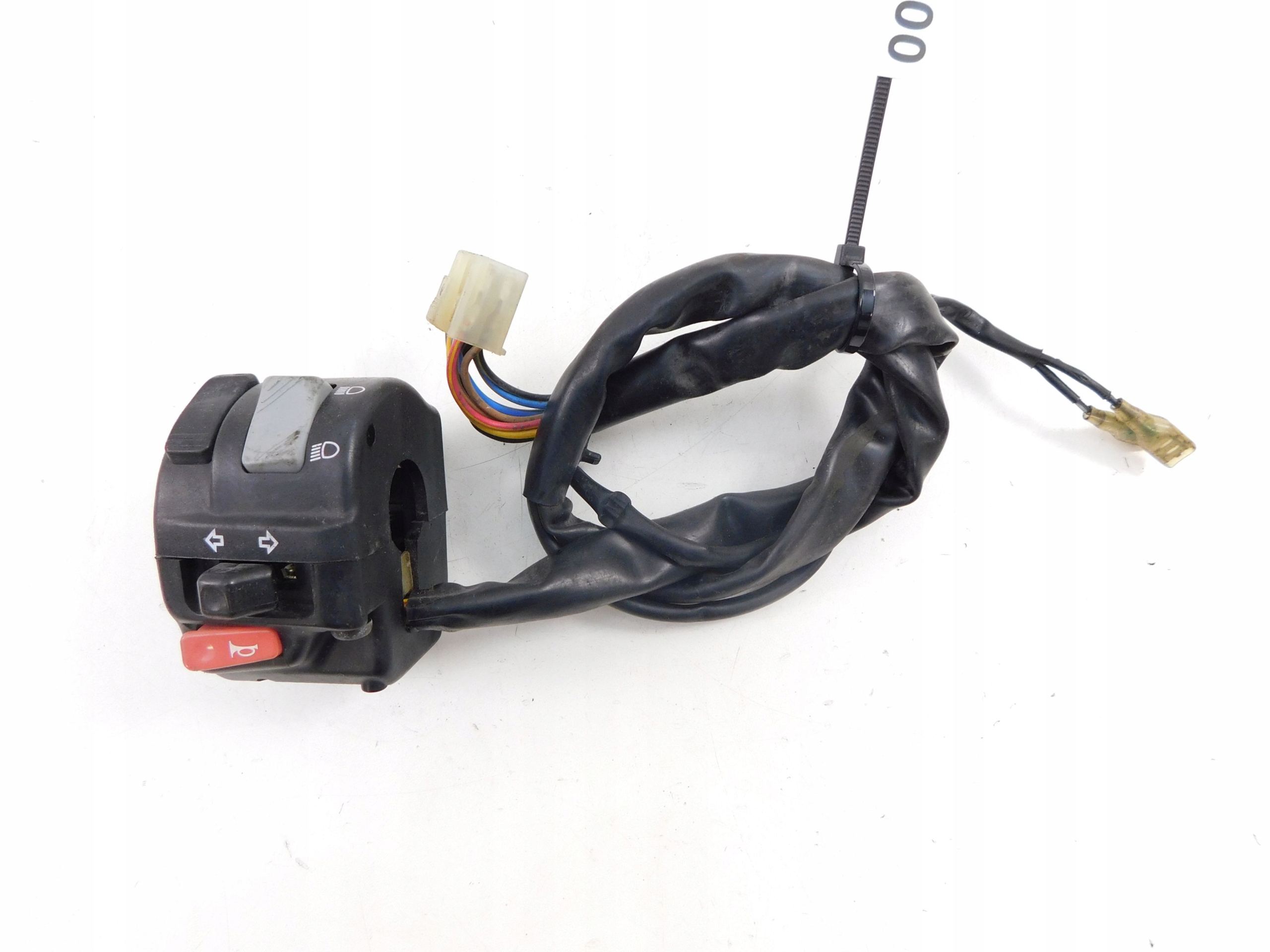 YAMAHA TDM 900 PRZEŁĄCZNIK LEWY