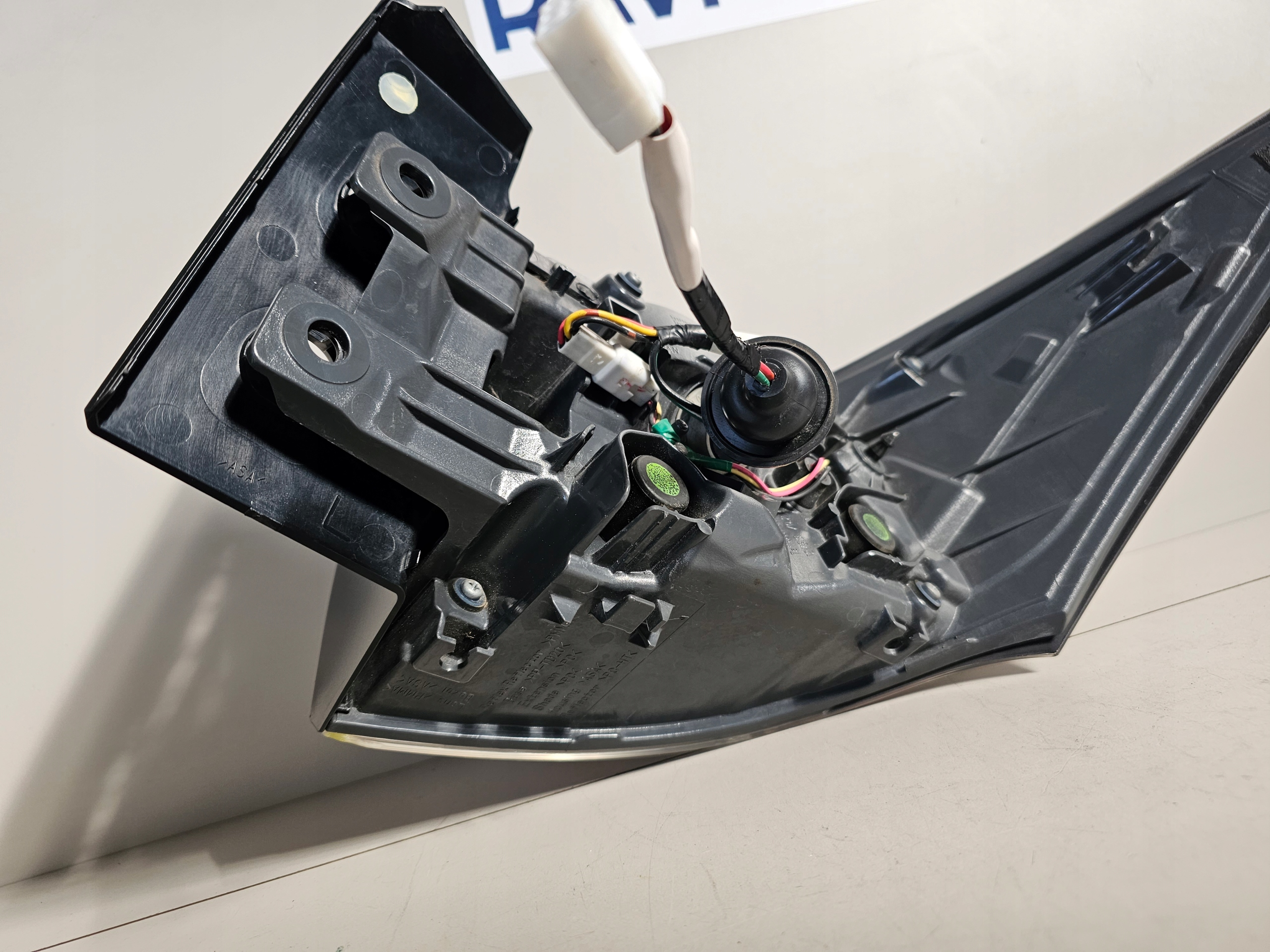 фонарь левый lexus CT 200