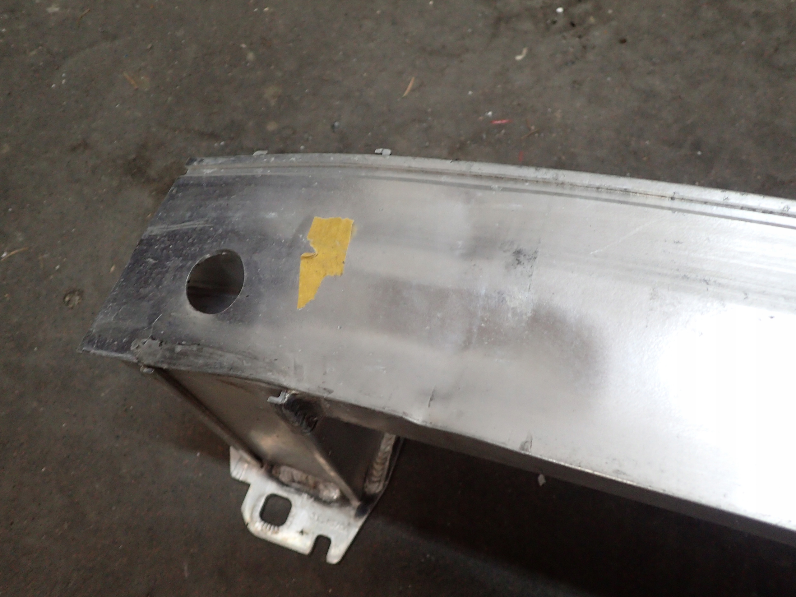 STOSSSTANGENTRÄGER VORNE AUDI Q3 8U0