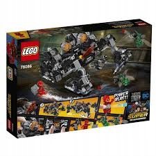 Lego 76086 Heroes Útok Knightcrawlera v tunelu