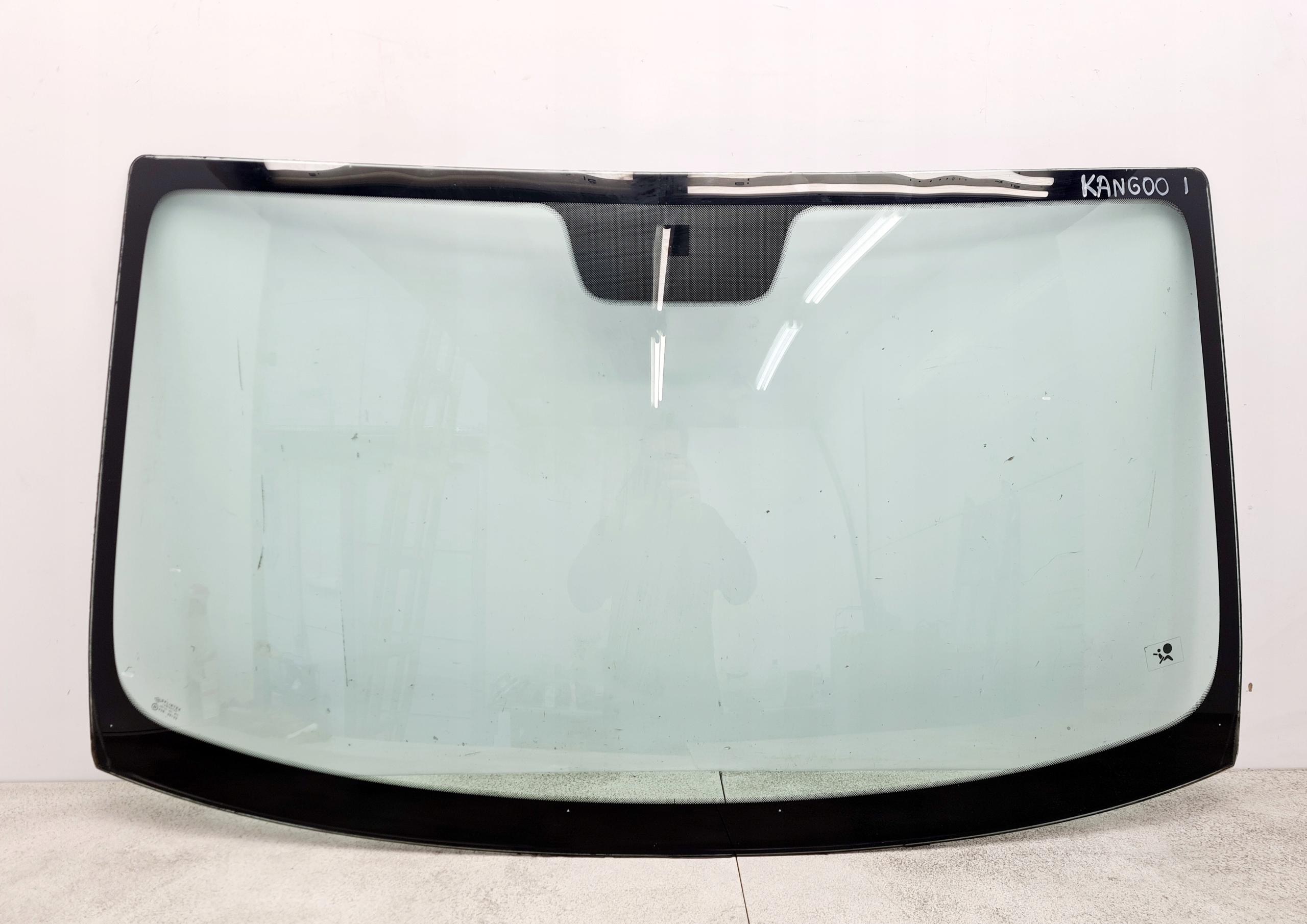 RENAULT KANGOO I SZYBA CZOŁOWA