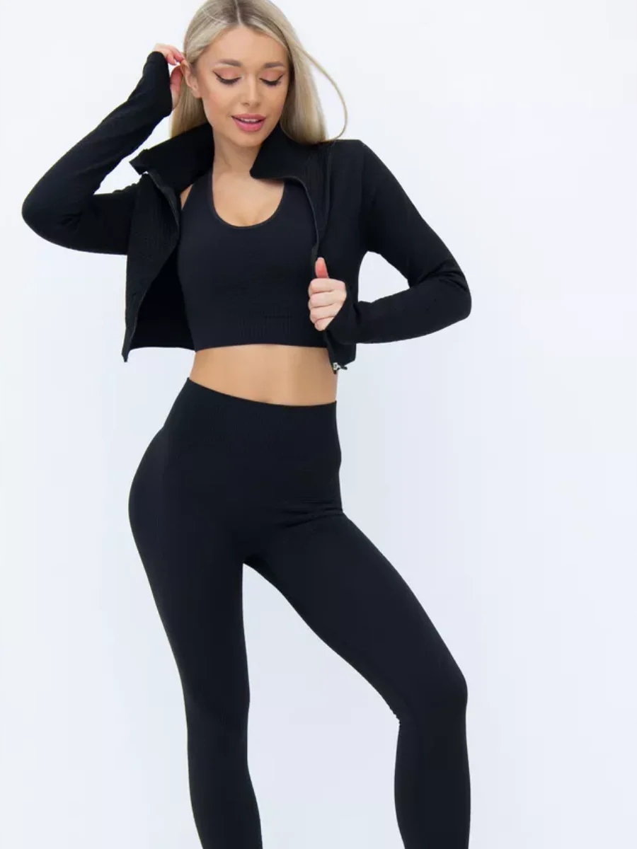 Sportovní 3-dílný komplet s cross-back topem Černá M Černá