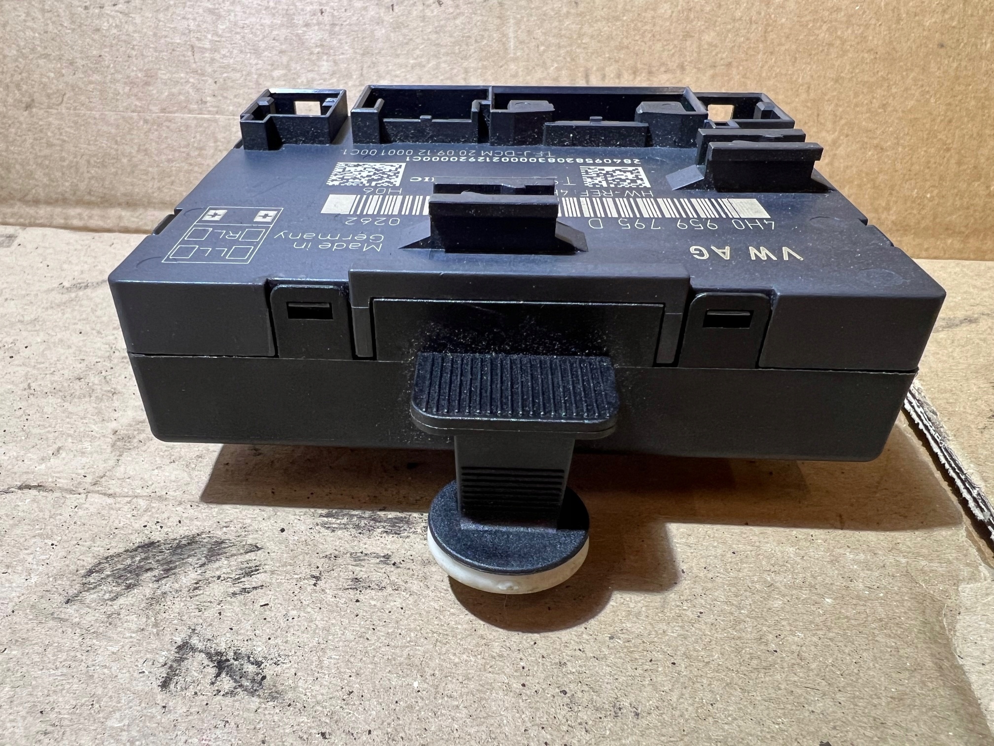 AUDI A8 D4 module control unit door DOCIAG right rear part 4H0959795D