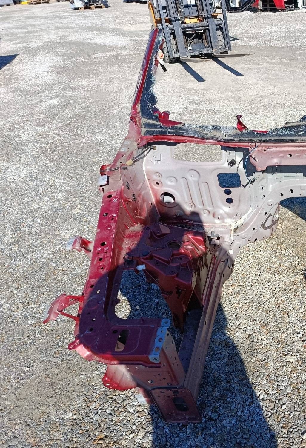quarter front quarter okular bodywork side right Mazda CX-60 czerwon