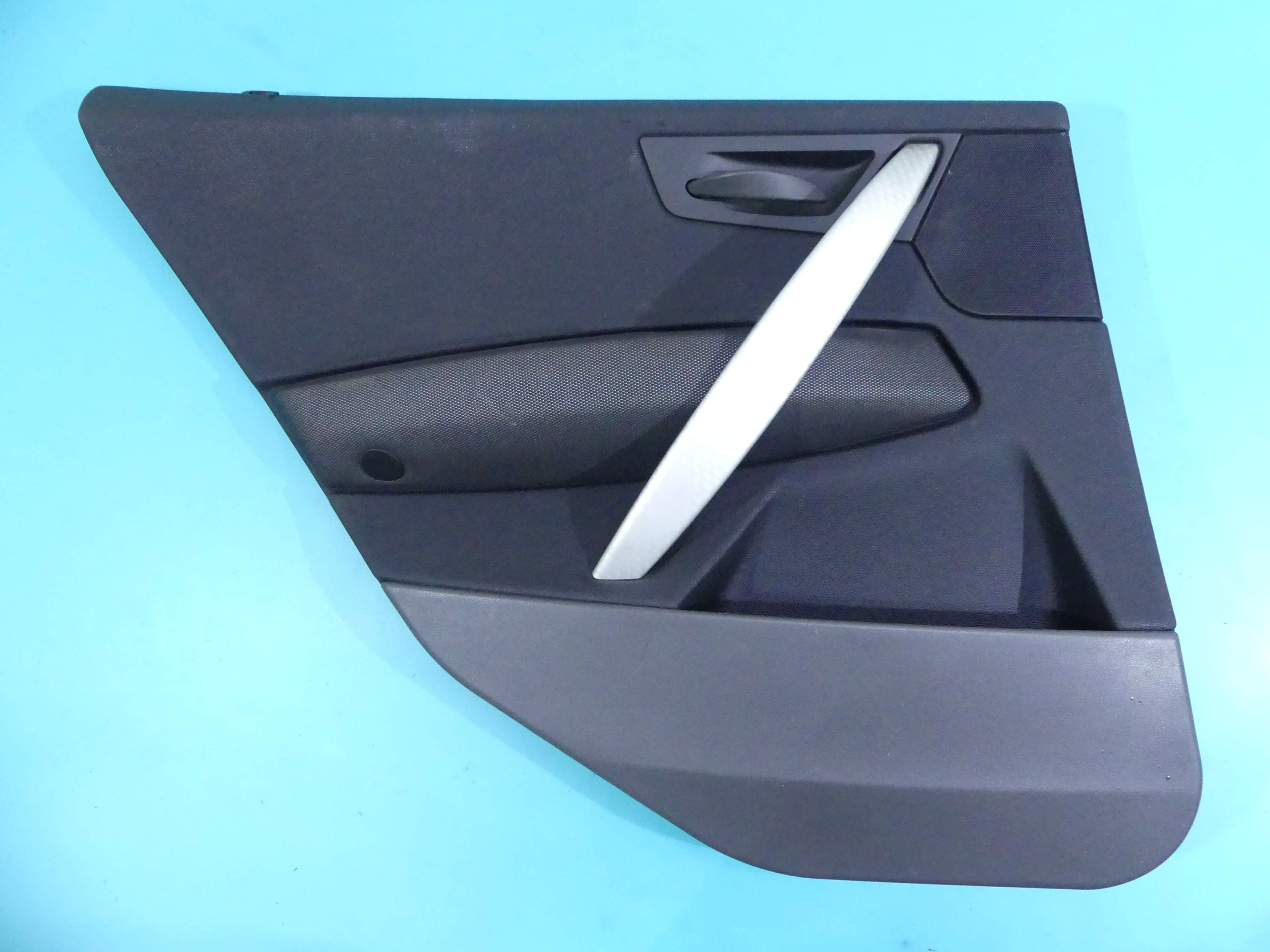 ОБИВКА ОБШИВКА ЗАД. ЛЕВЫЙ BMW X3 E83