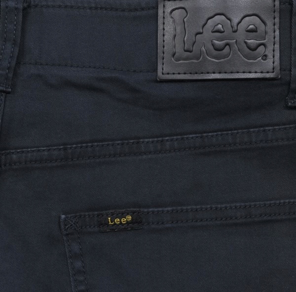 LEE STRAIGHT FIT XM spodnie proste navy W33 L30 EAN (GTIN) 5400919827944