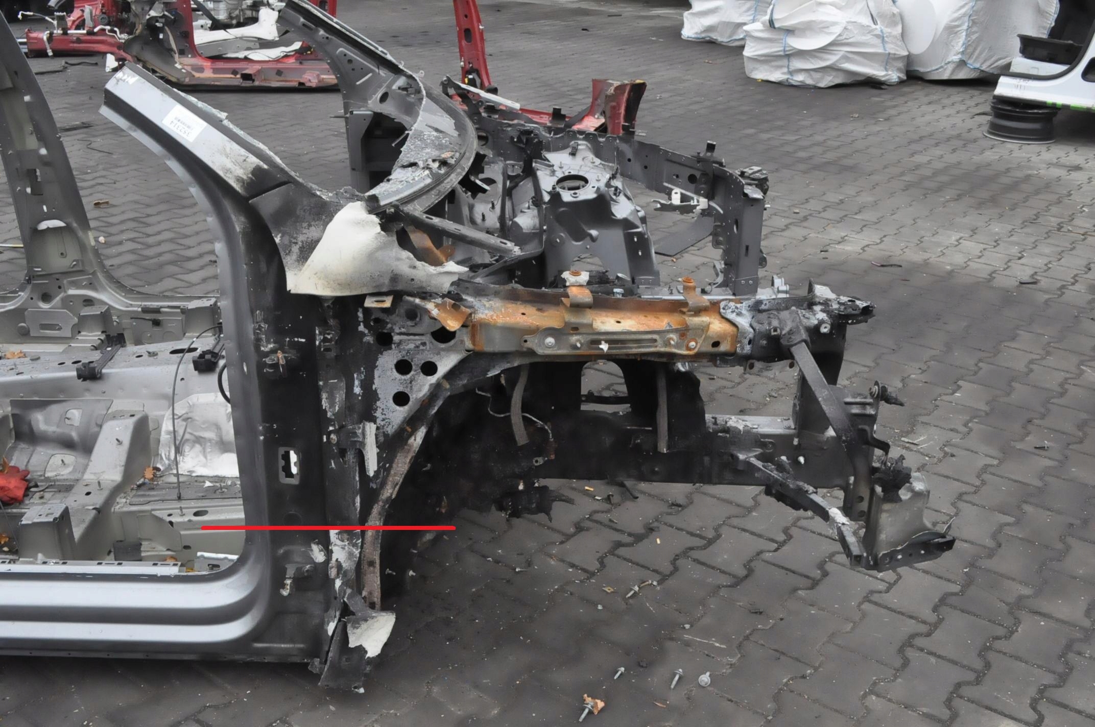 БЕНТЛИ БЕНТАЙГА ЧЕТВЕРТЬ ЛОНЖЕРОН ПРАВЫЙ ПЕРЕД