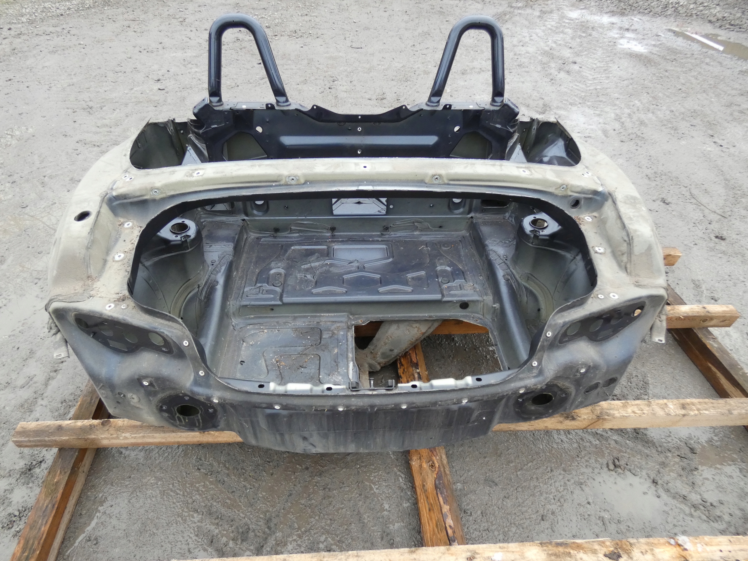 BMW Z4 E85 ЧЕТВЕРТИНА ЛІВИЙ ПРАВИЙ ЗАД. ПЕРЕДНЯ ПАНЕЛЬ ВАННА