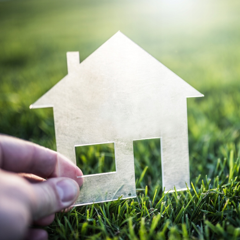 LAKIER AKRYLOWY do ścian POŁYSK - BEZBARWNY 5 L Marka Wenekor