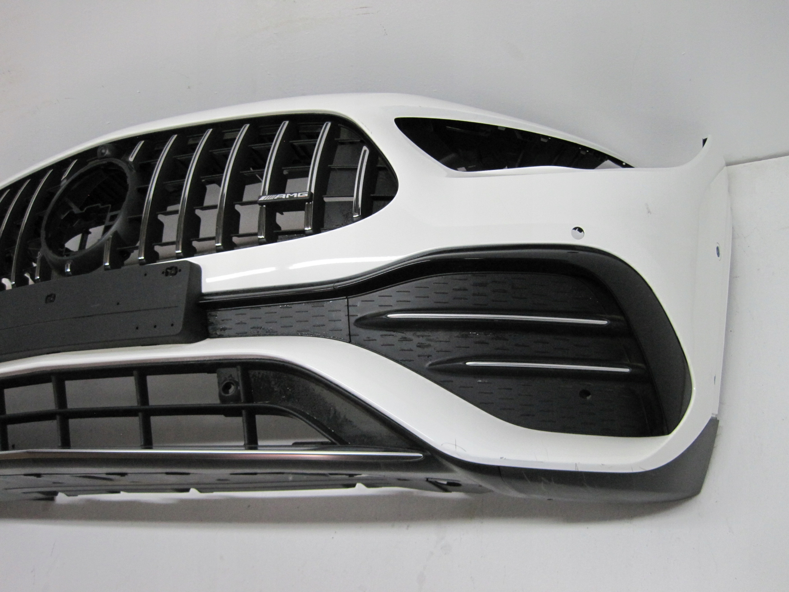 Frontstoßstange MERCEDES A247 GLA AMG 23R