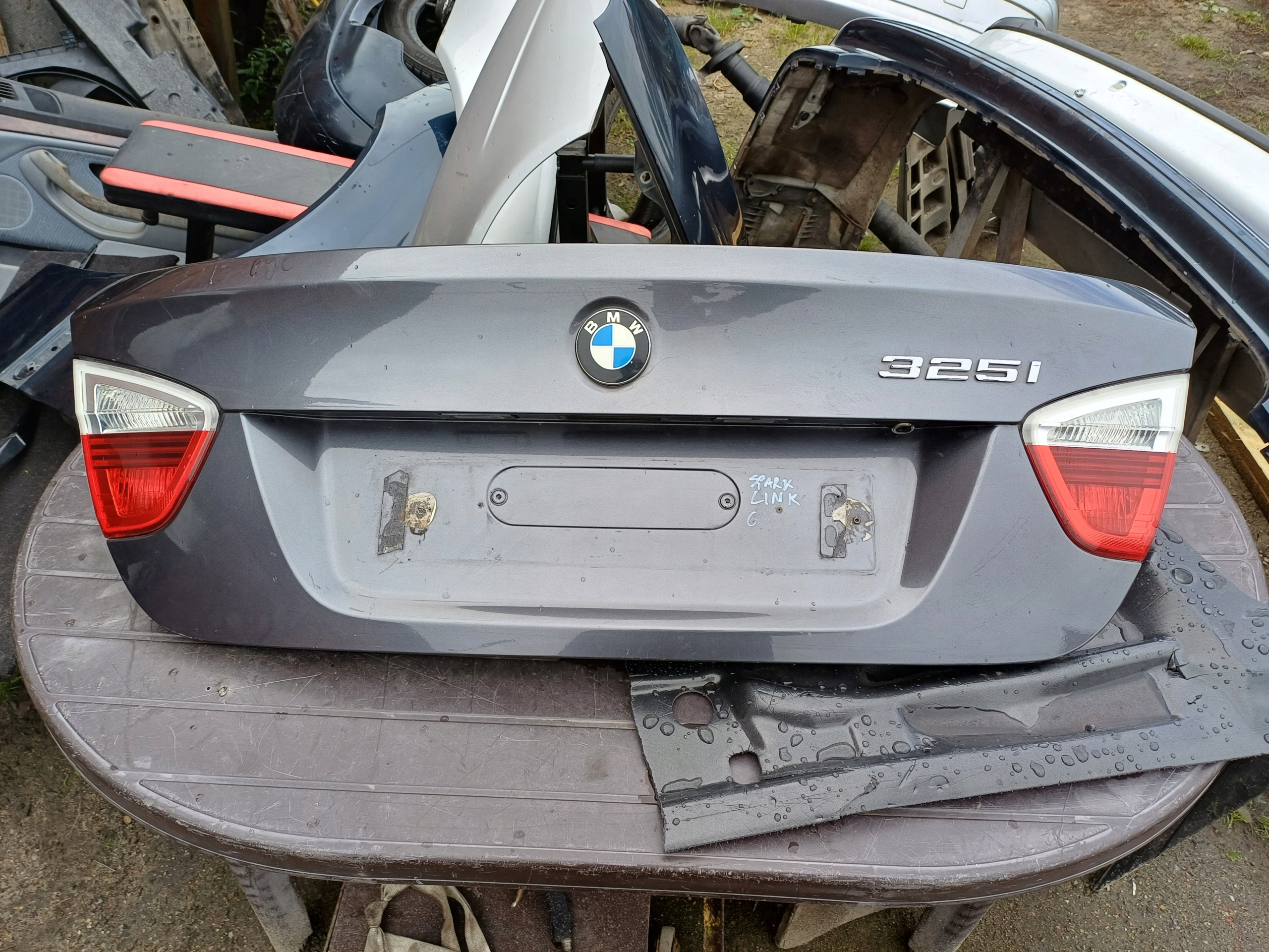 BMW E90 kapota kufru SPARKLIN GREY
