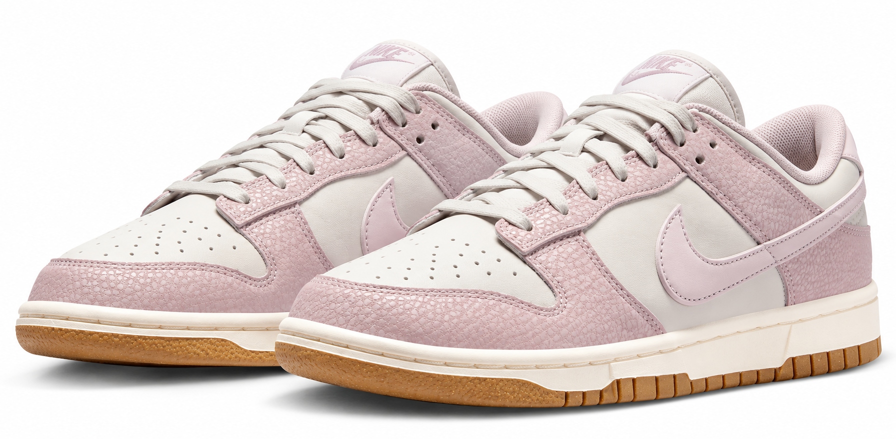 Tenisky Nike Dunk Low Premium Next Nature Eko kůže FN6345-001 42,5