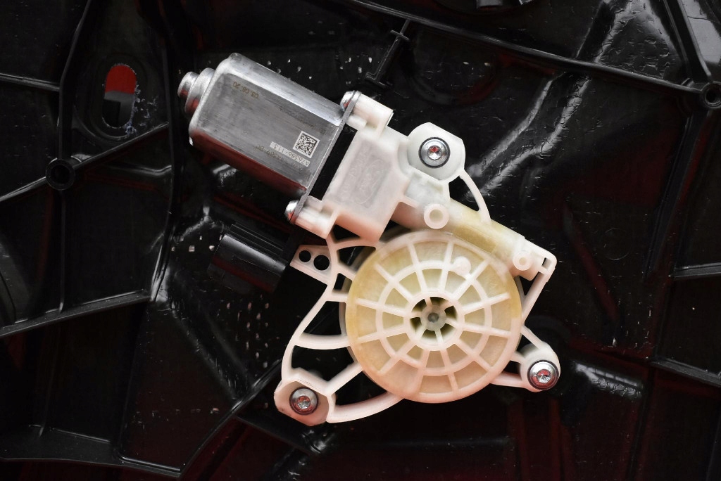 window regulator right front EU JX7B-A23200-CG FORD FOCUS MK4 5D HB 18-21