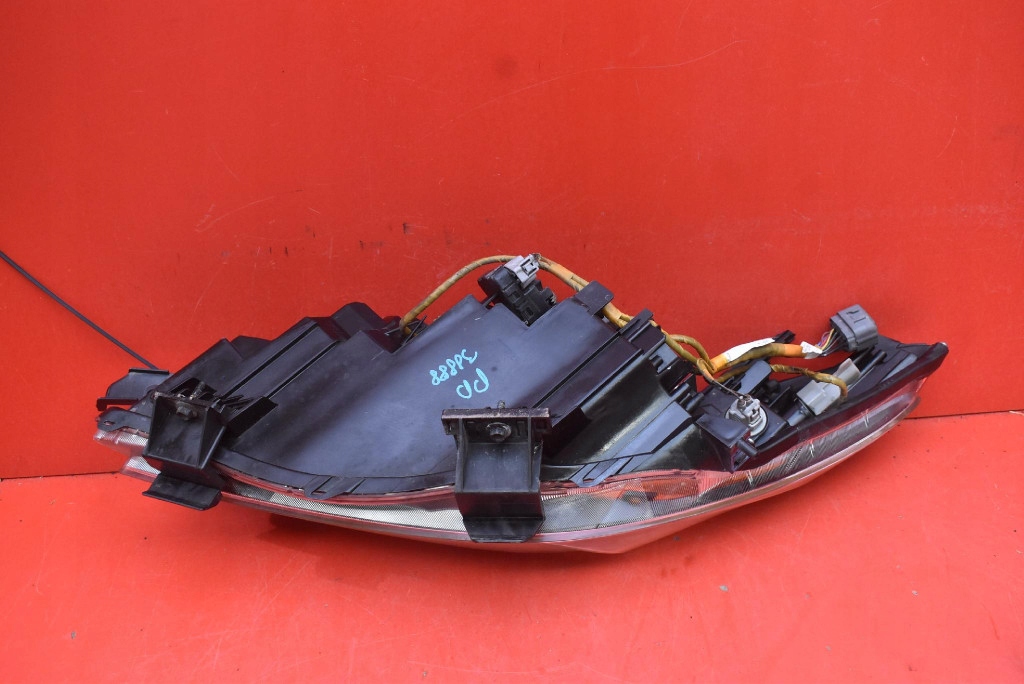 REFLEKTOR right light front lens EU BDG7-51030 MAZDA 3 2 II BL 09-13